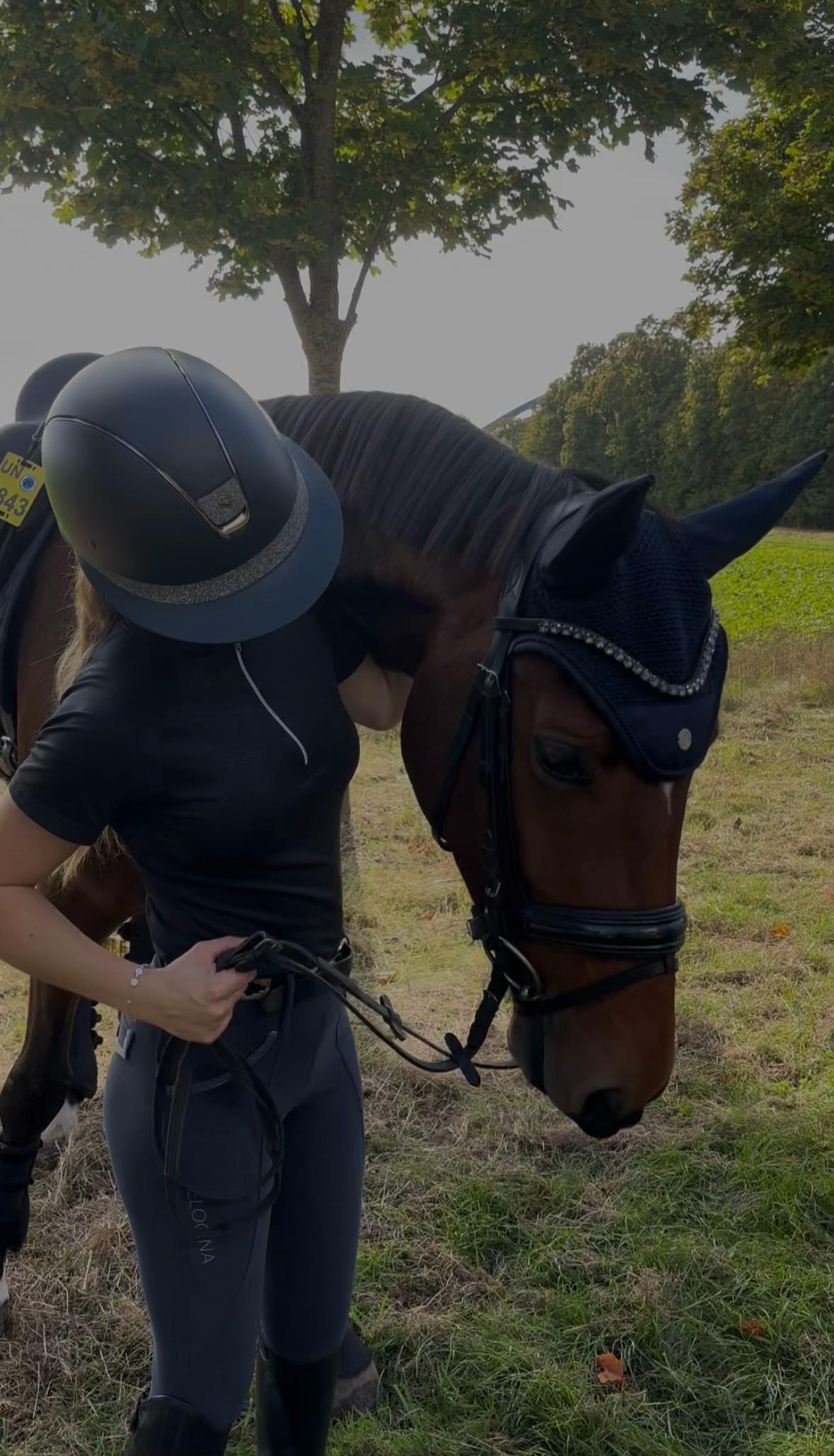@leona_equestrian