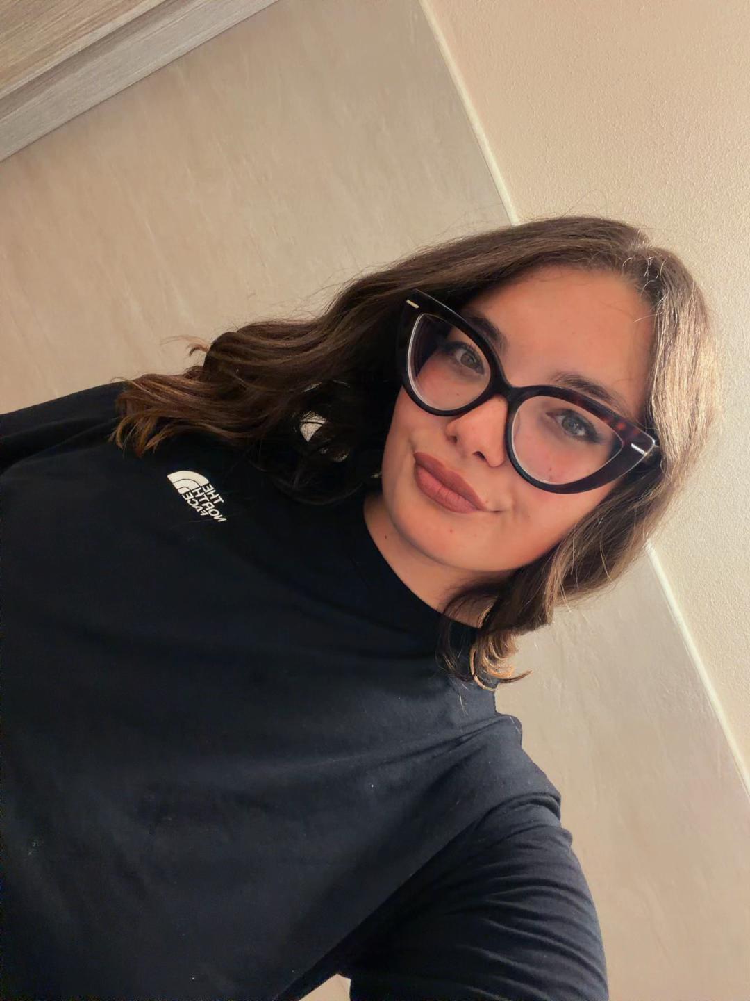 @😇