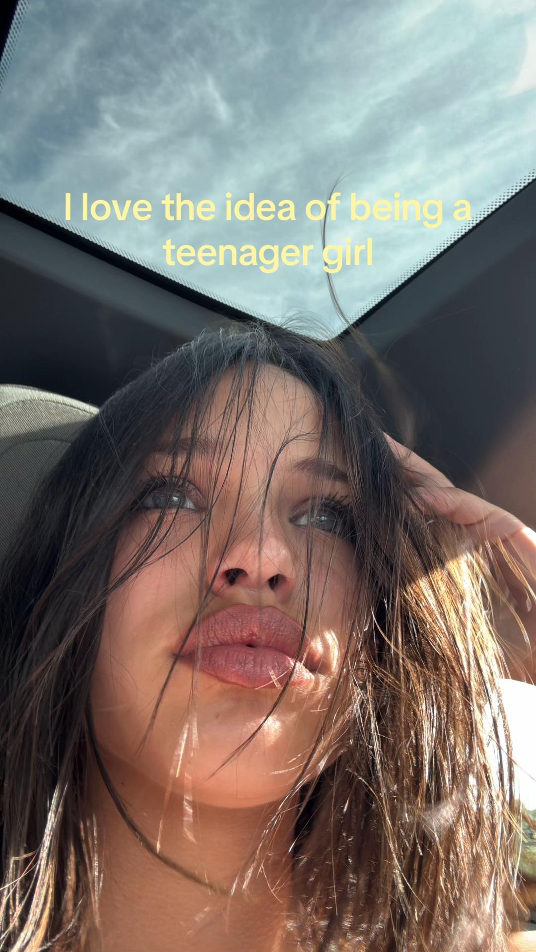 @nicole