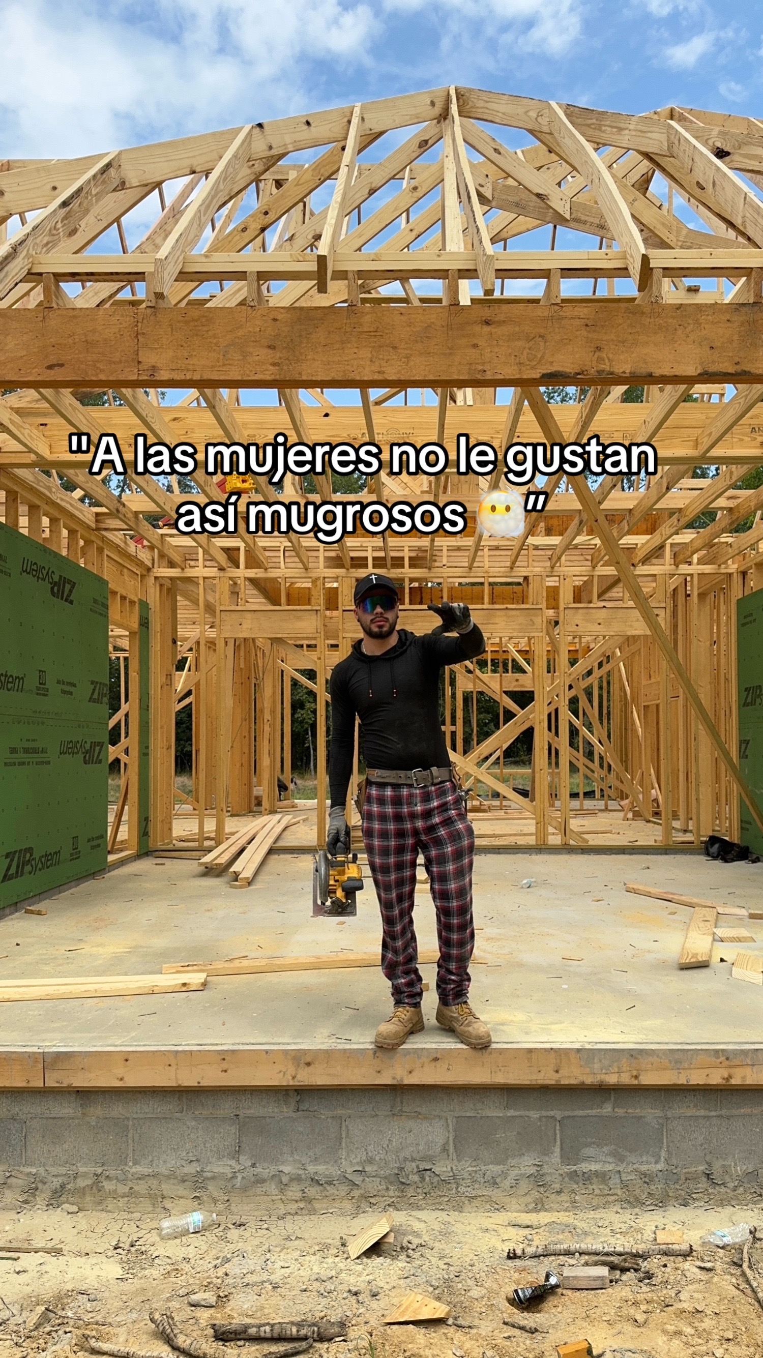 @qiique🕷️