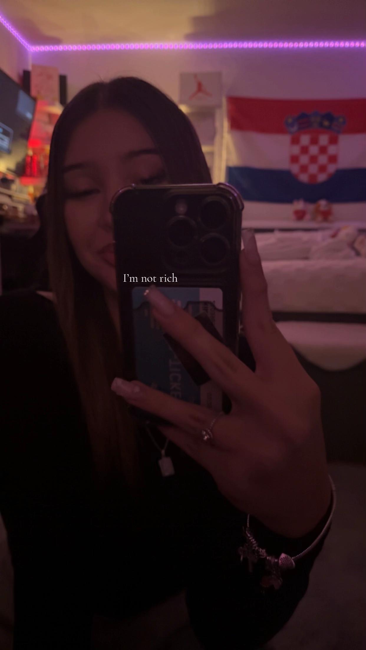 @𝘯𝘪𝘬𝘢ఌ︎