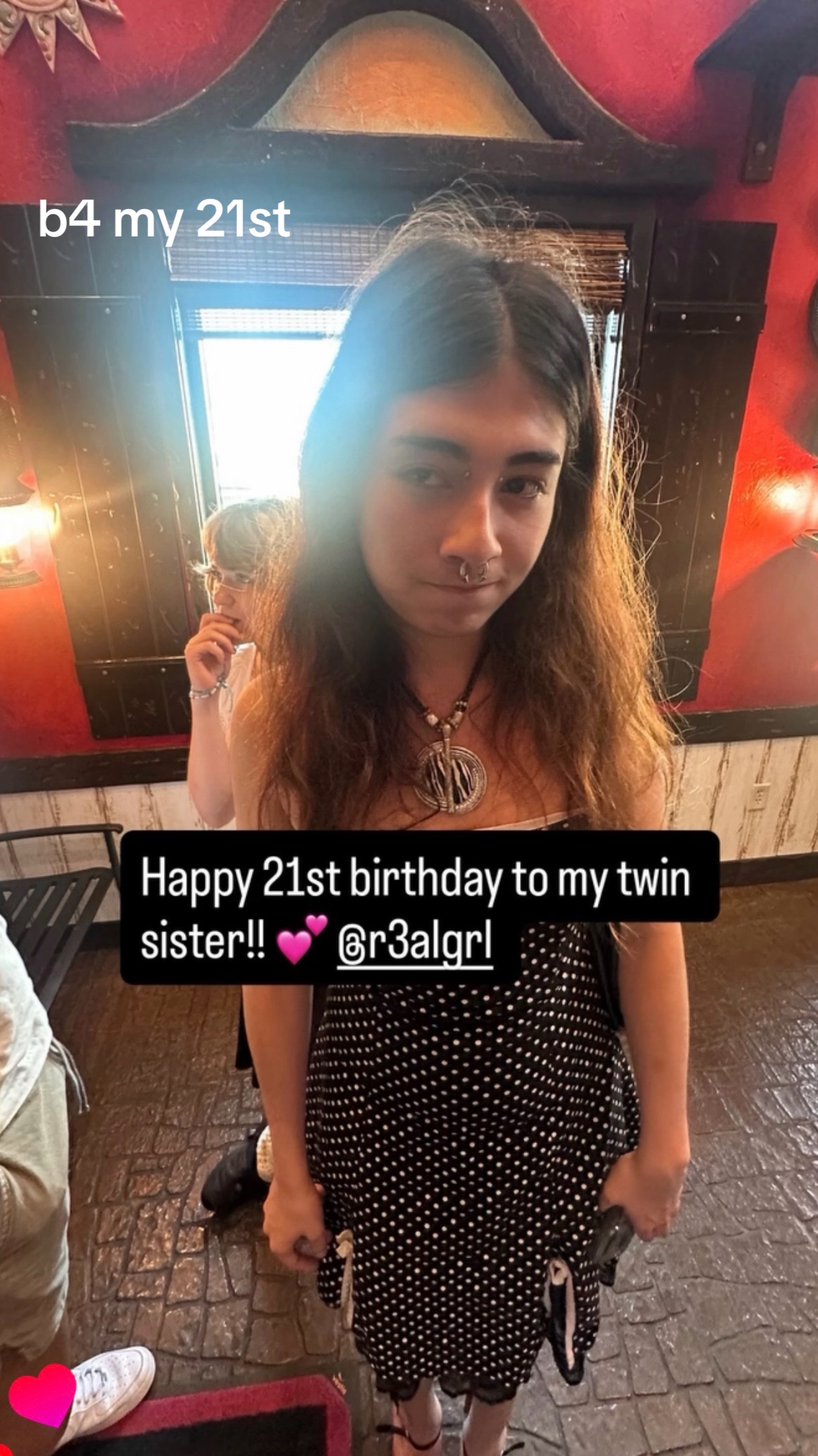@r3algrl