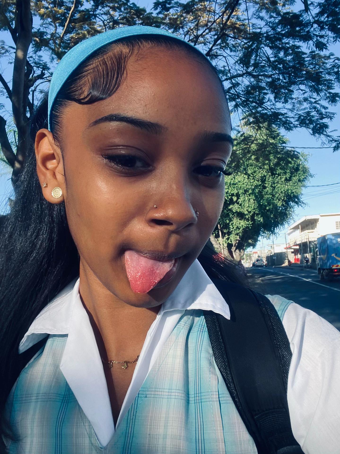 @S💋!