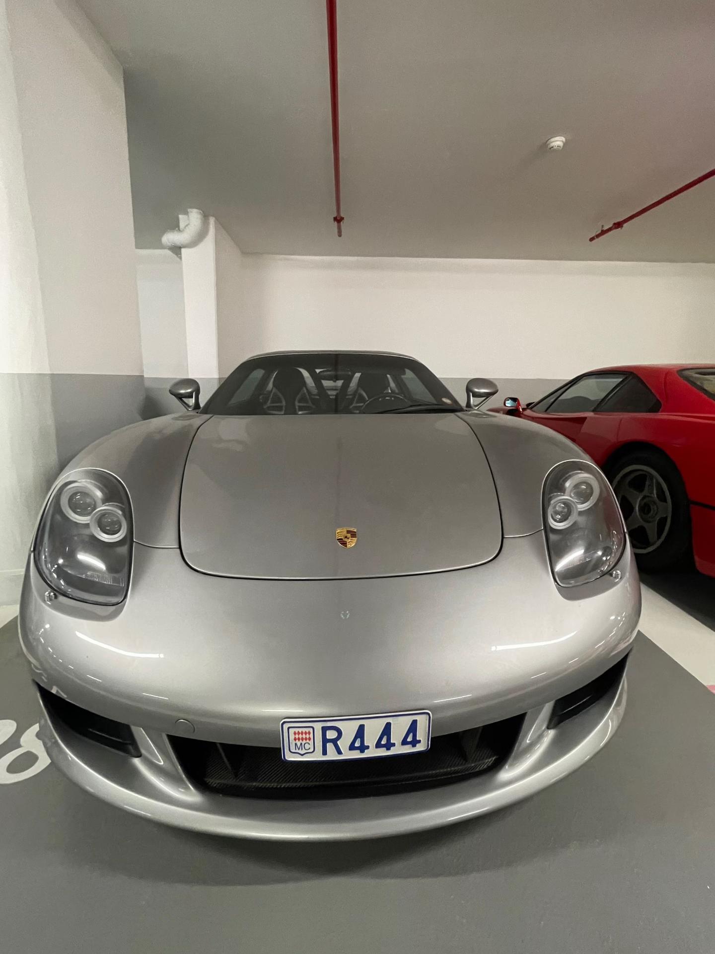 @🏎️