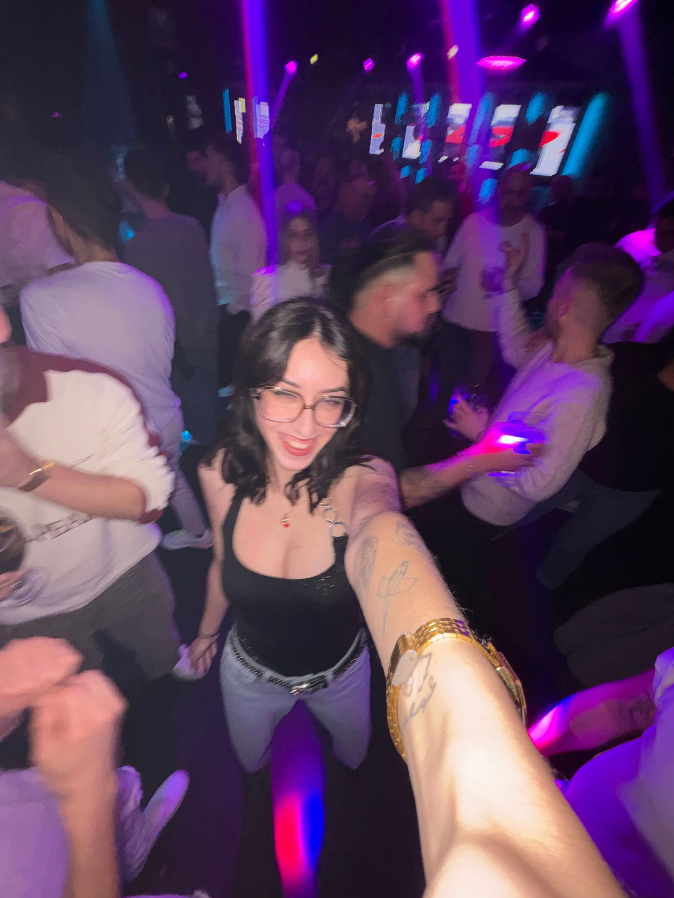 @Elisa🦋
