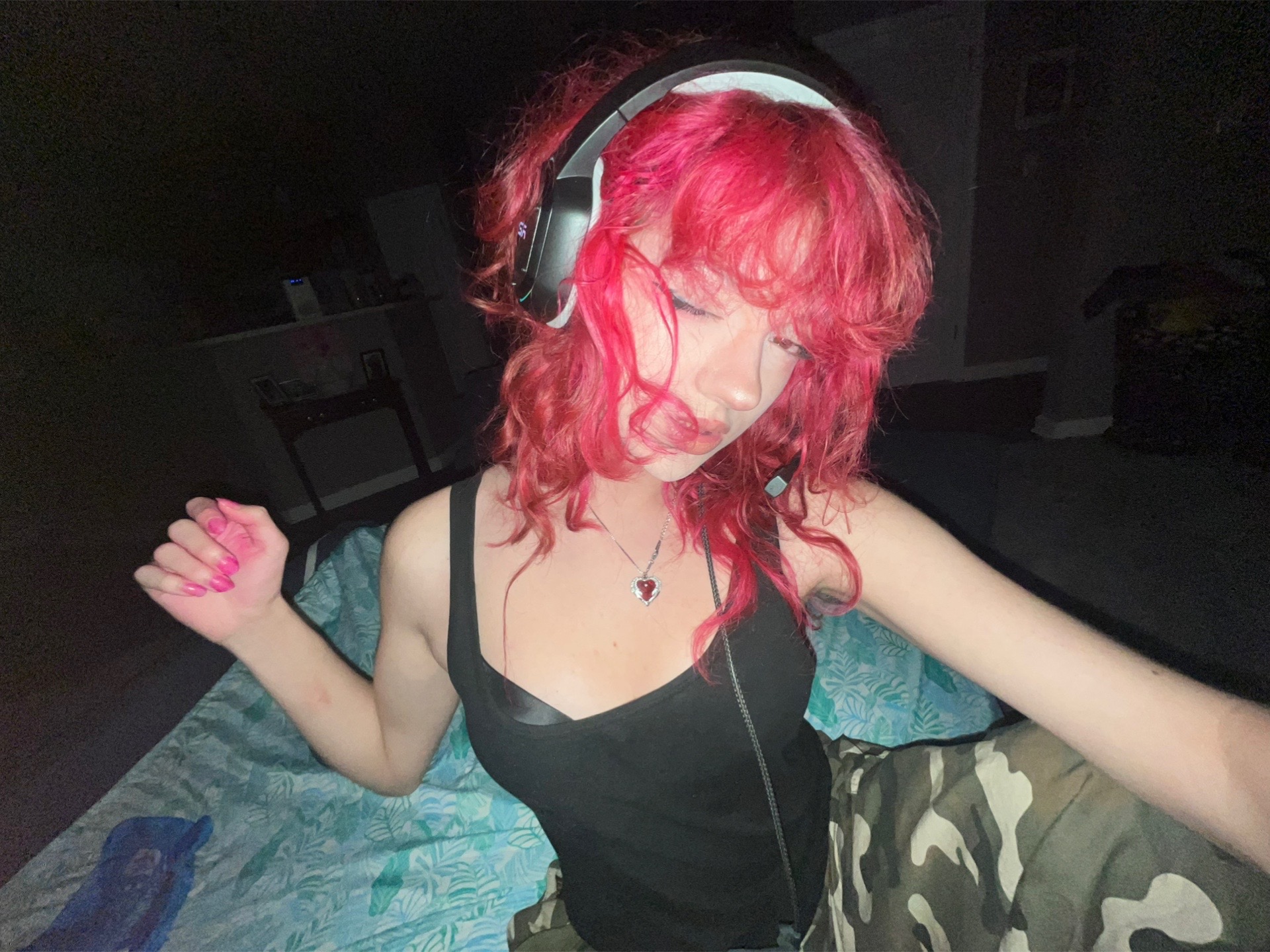 @JewlsCools