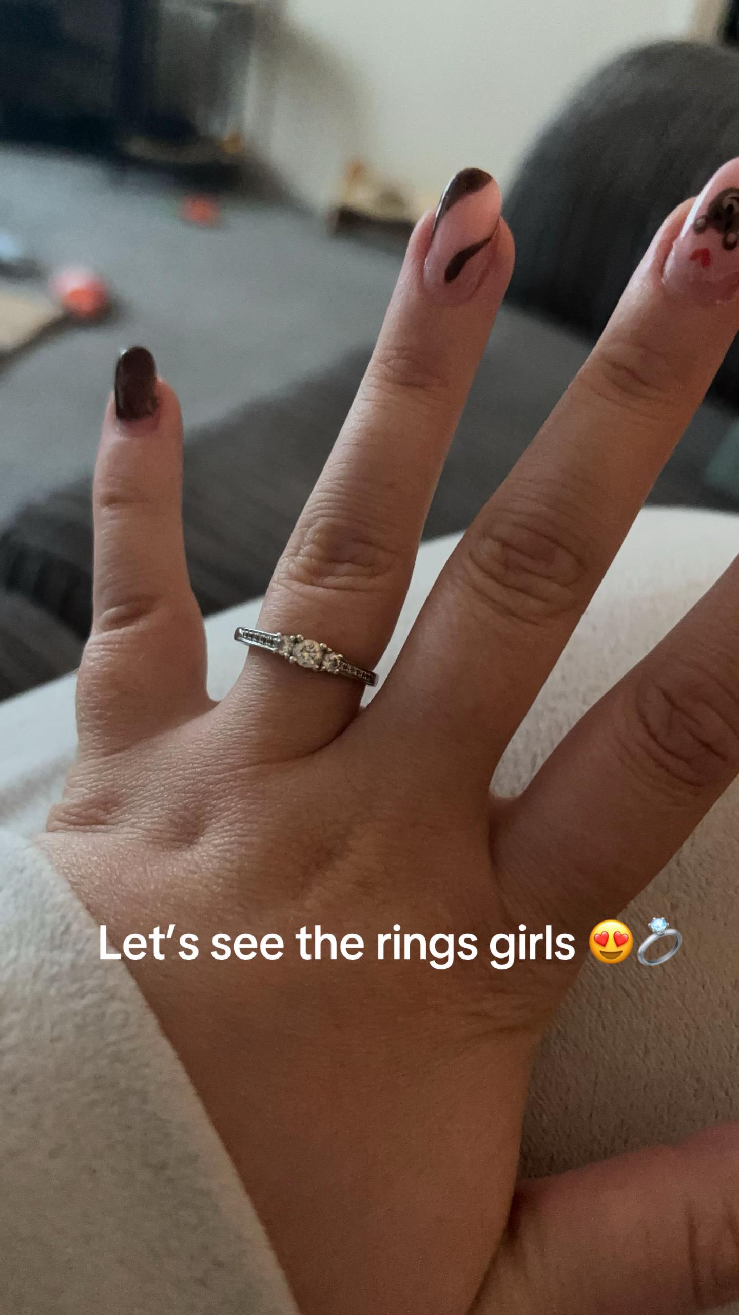 @Lornapanda123