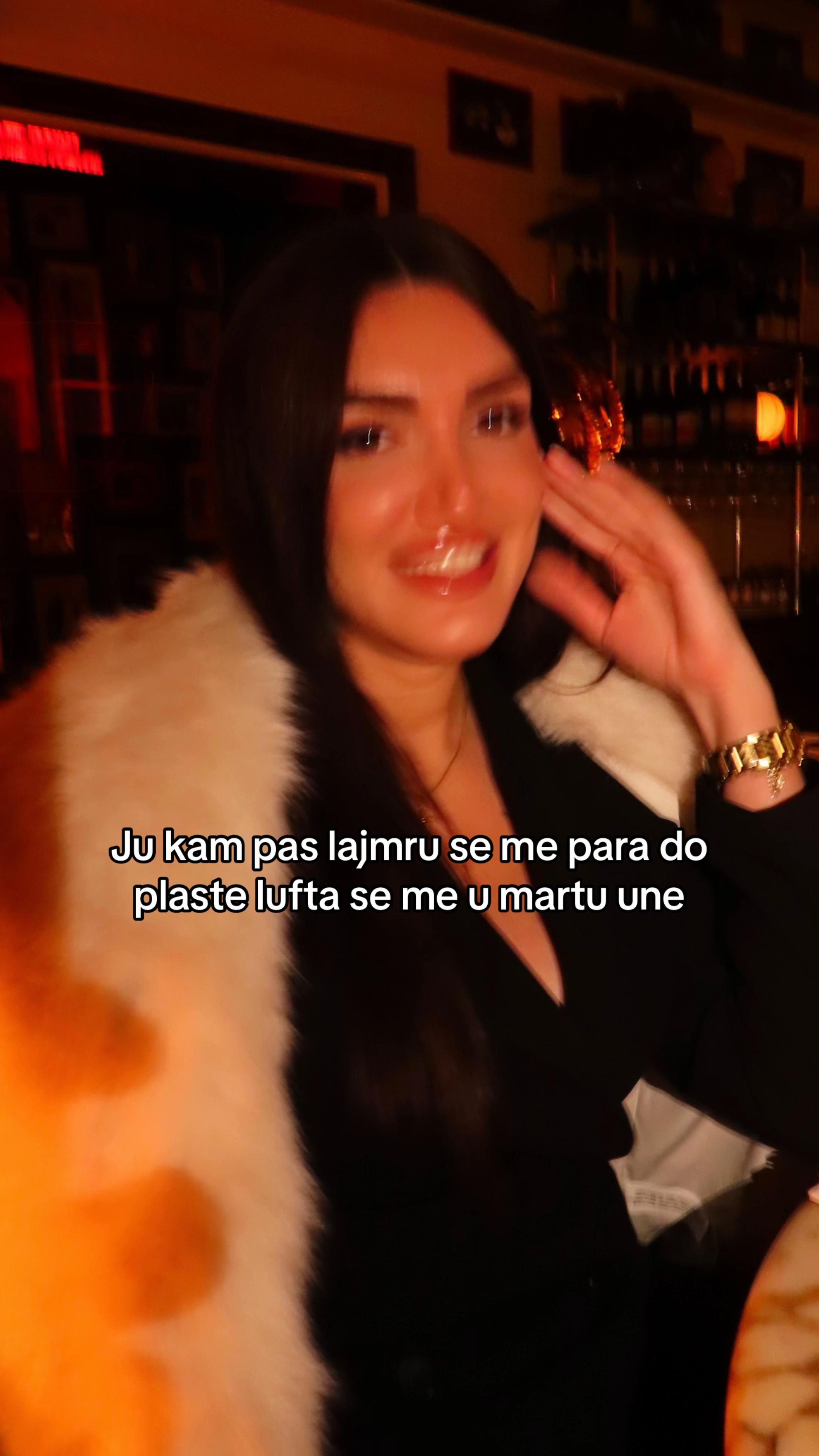 @𝐊laudia 𝐌arku