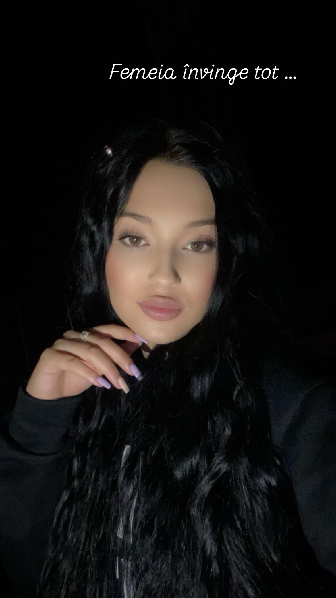 @Izabela🩷