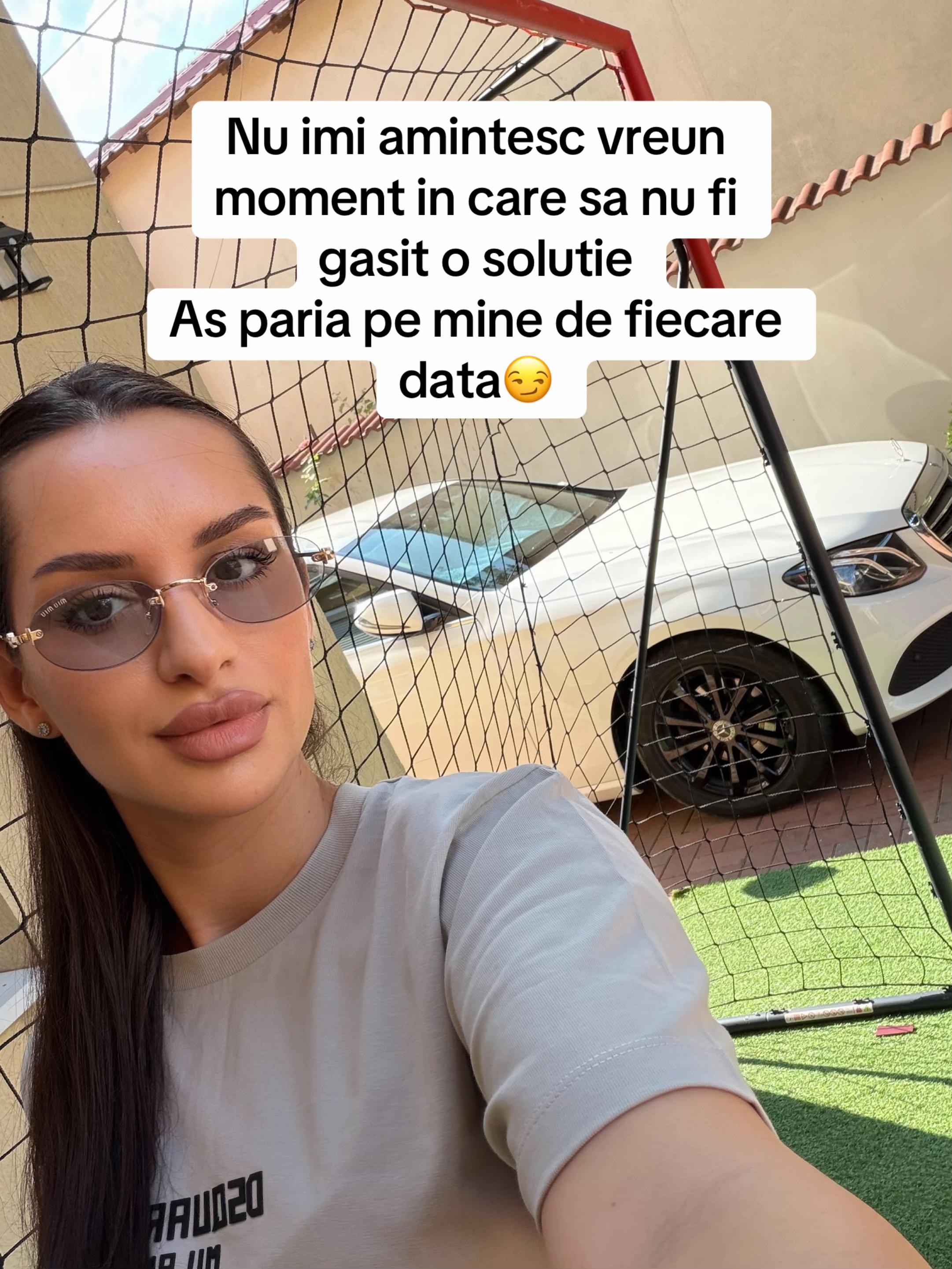 @Elena Ilinca