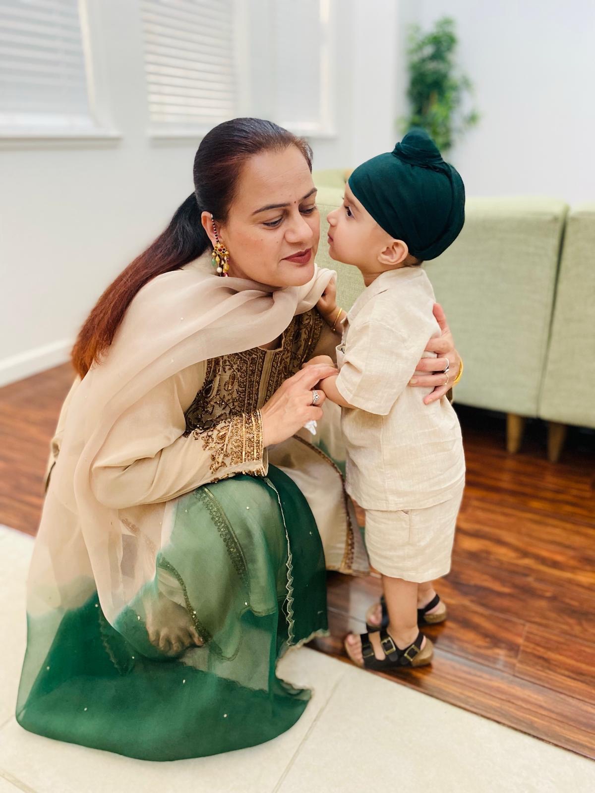 @Kaur simi