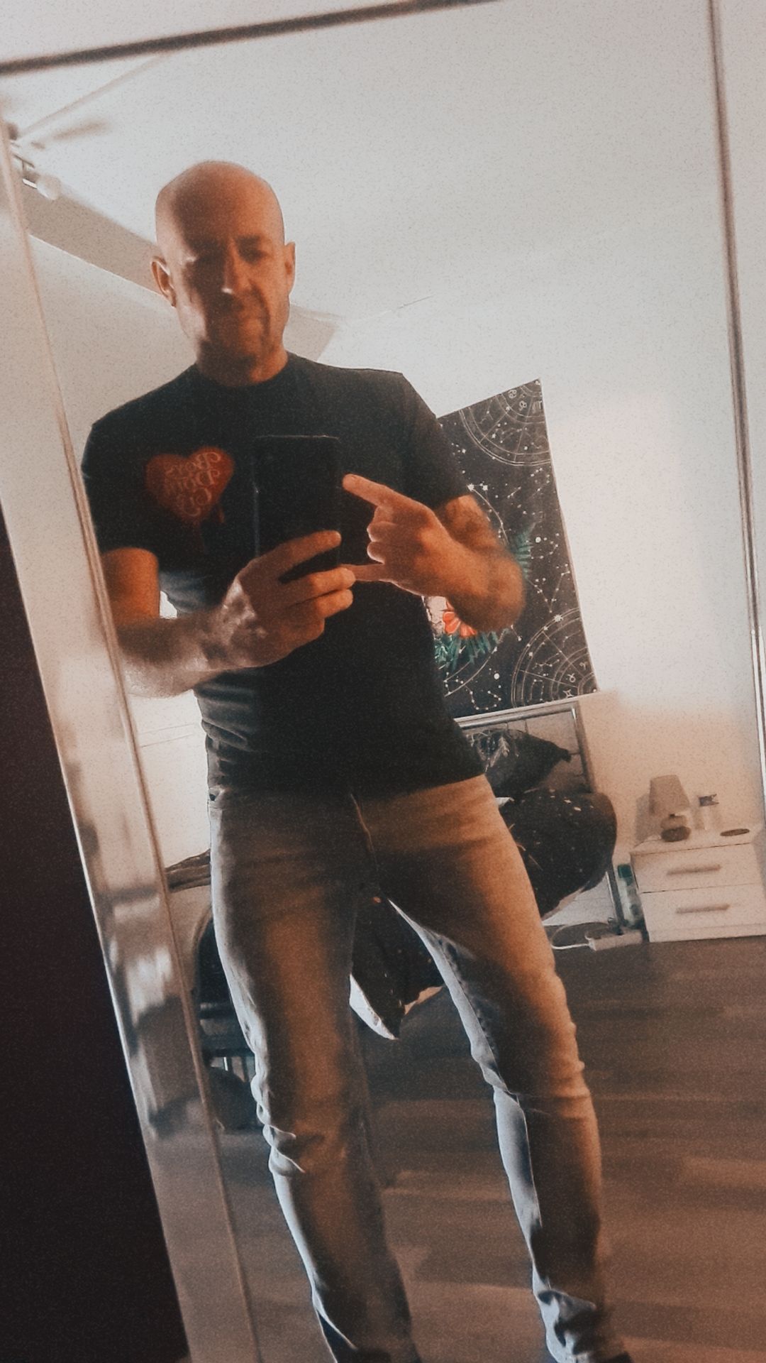 @_.chris_.snt_.