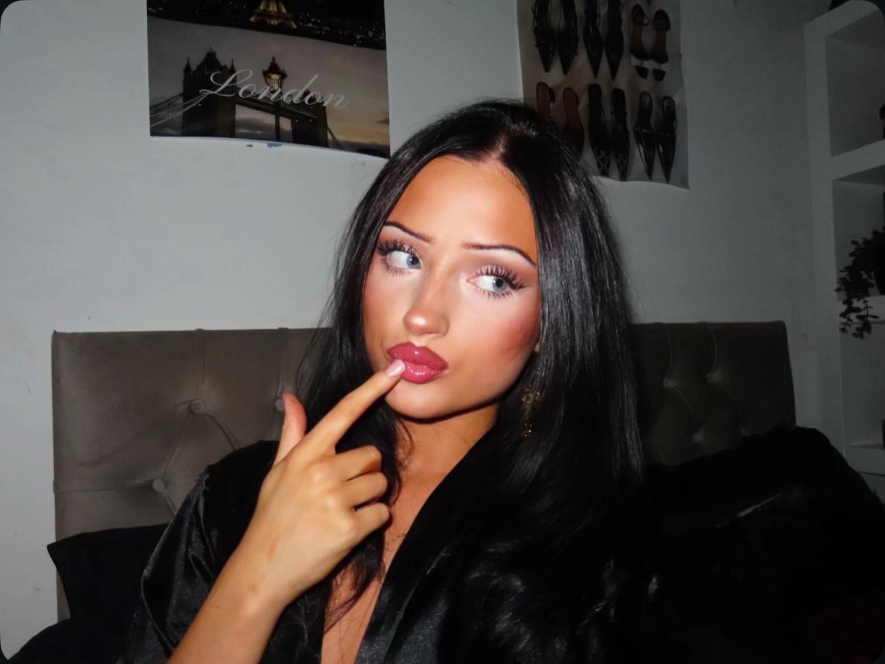 @lyrarose ๐