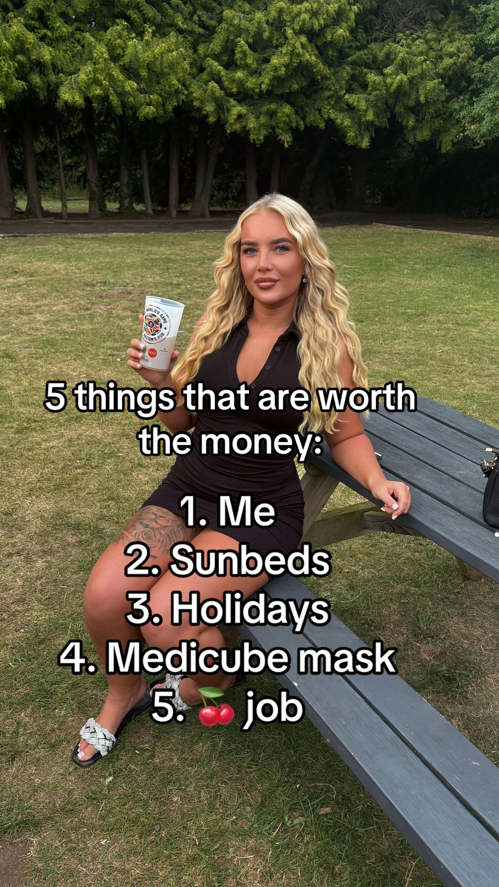 @Rhi🤍🌶️