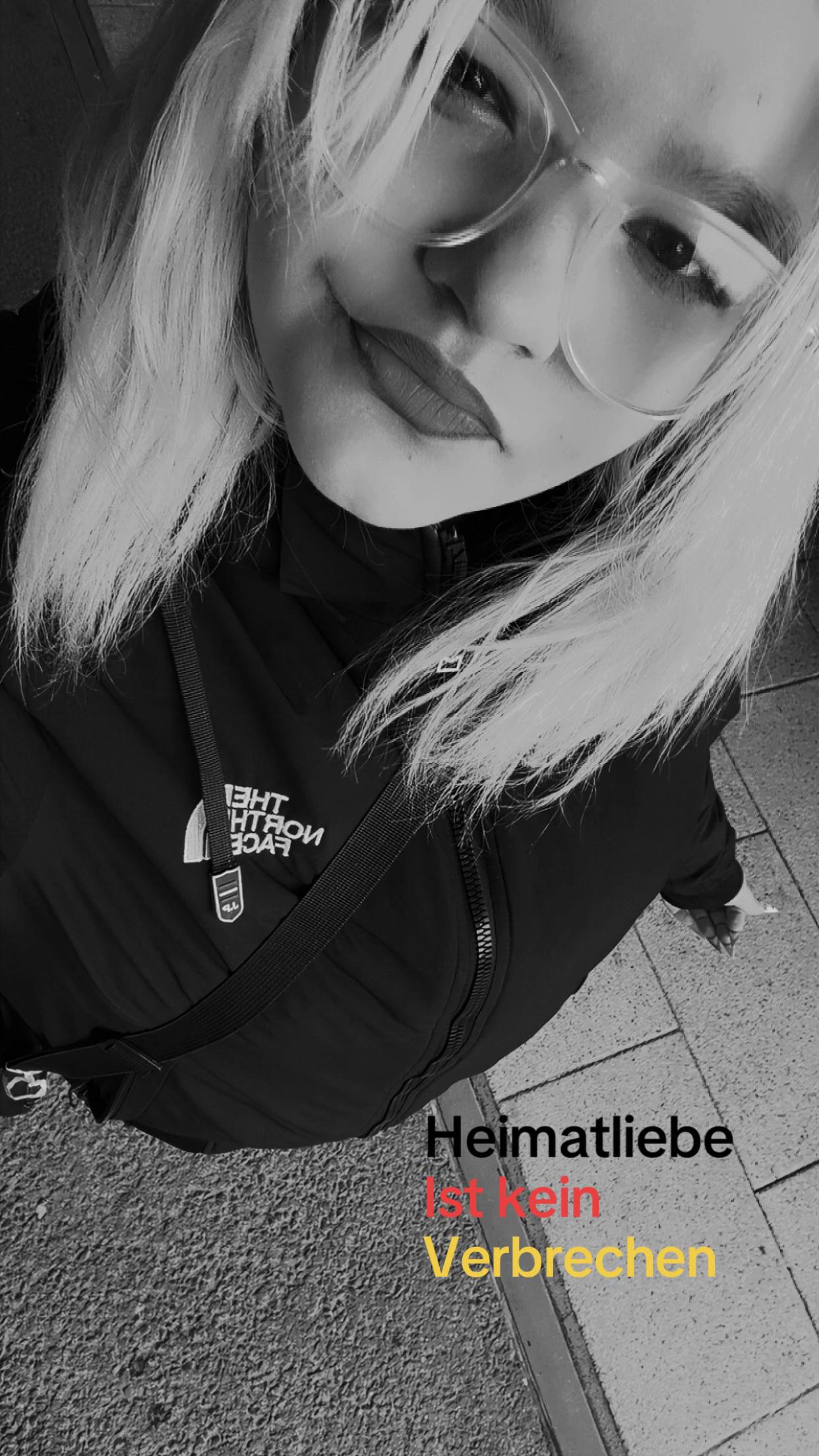@Deutsche mit Herz🖤🤍❤️