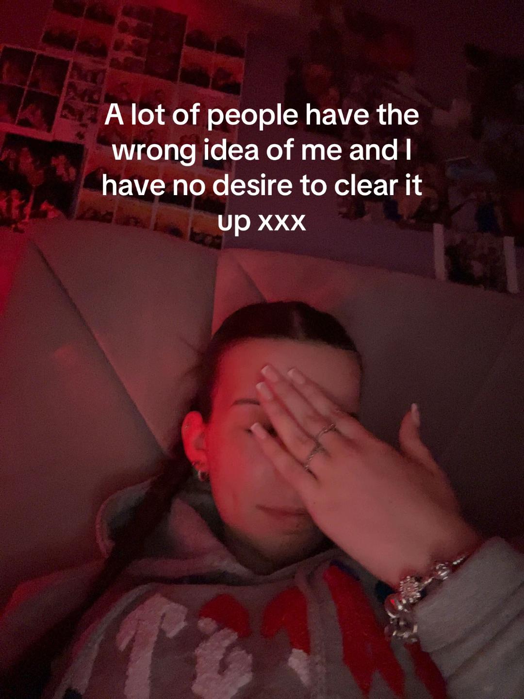 @🖤