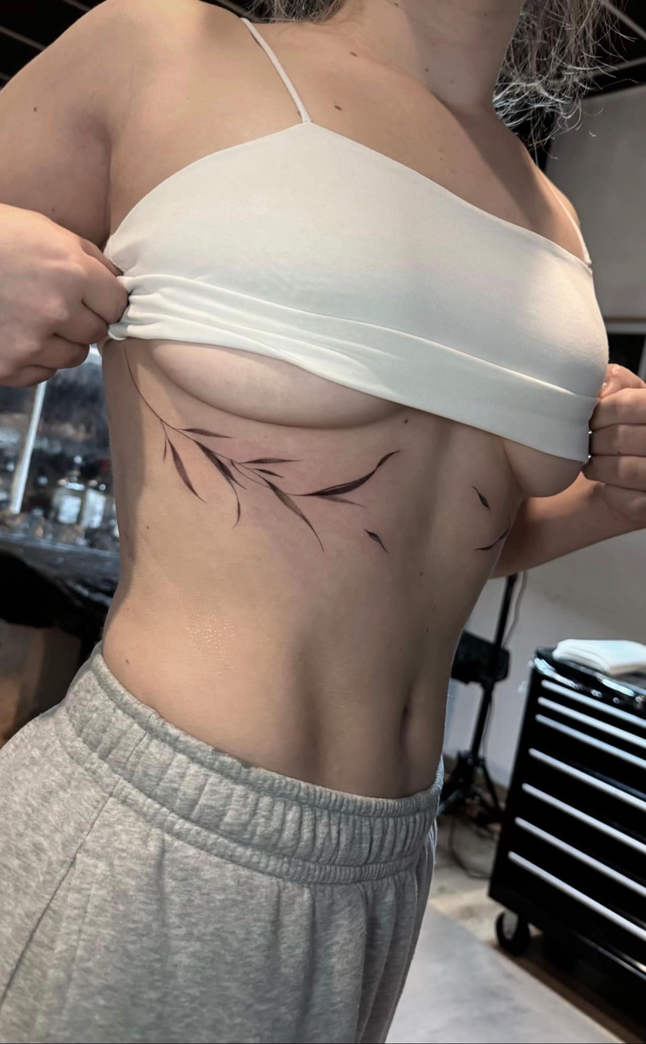 @Neon Tattoo Bonn