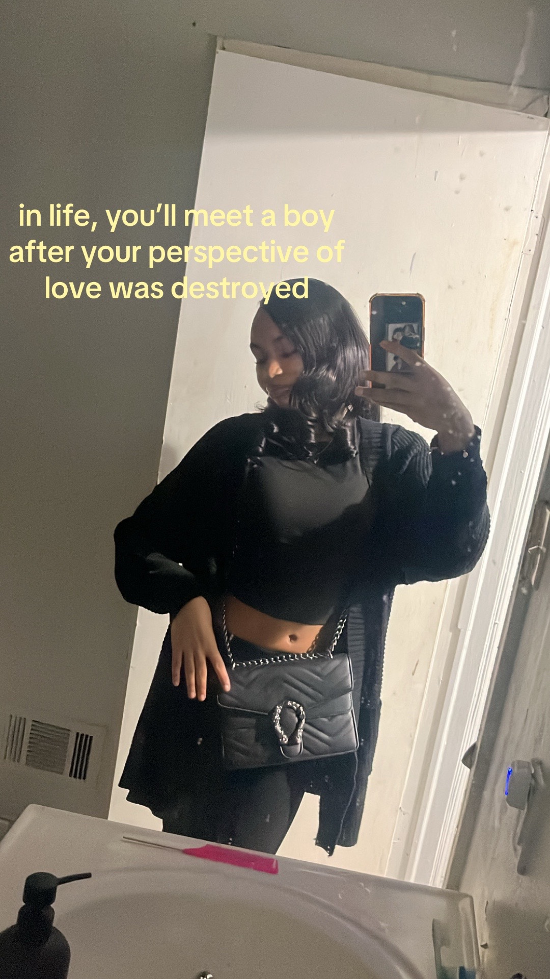 @⃟