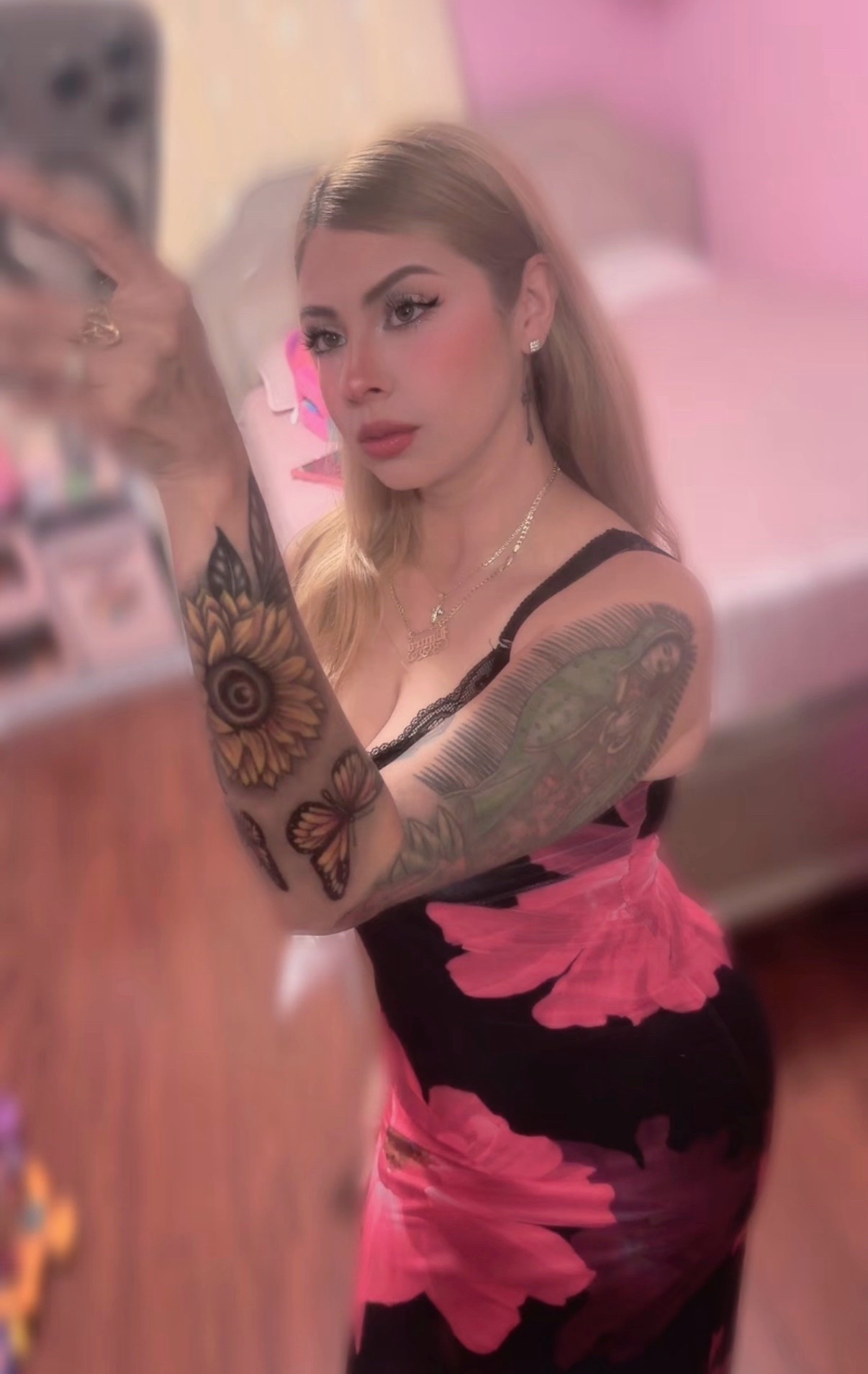 @𝓛𝓪𝓾𝓻𝓪𝓪