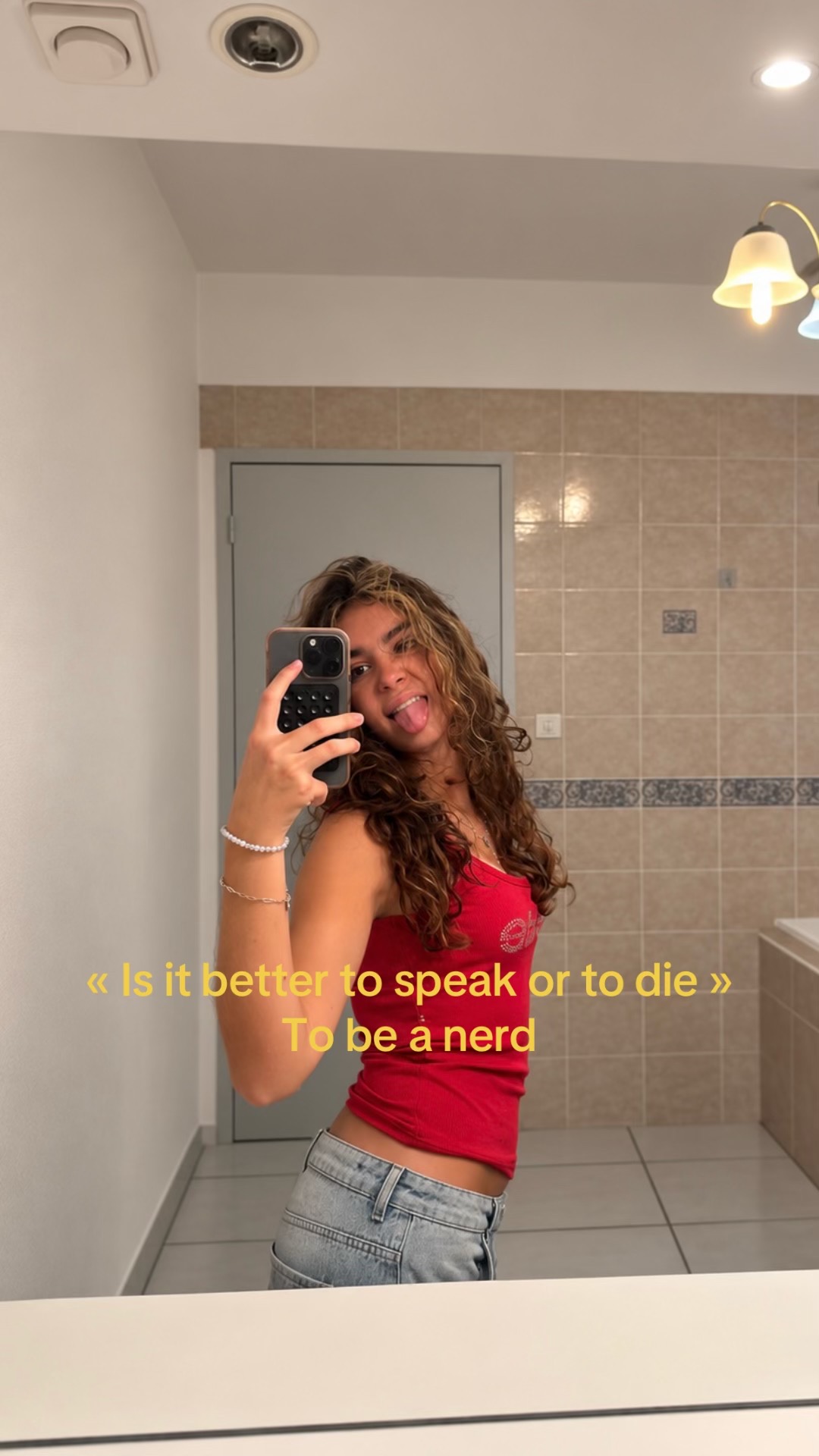 @𝐄𝐦𝐦𝐲𝐲𝐲