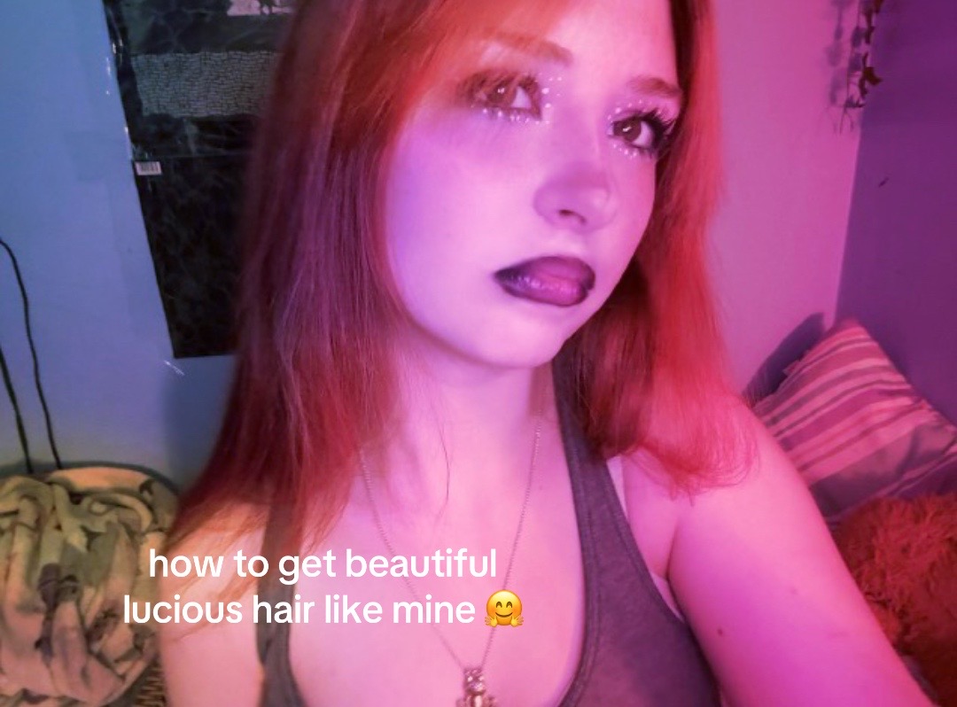 @Lyndsey Lou🦇