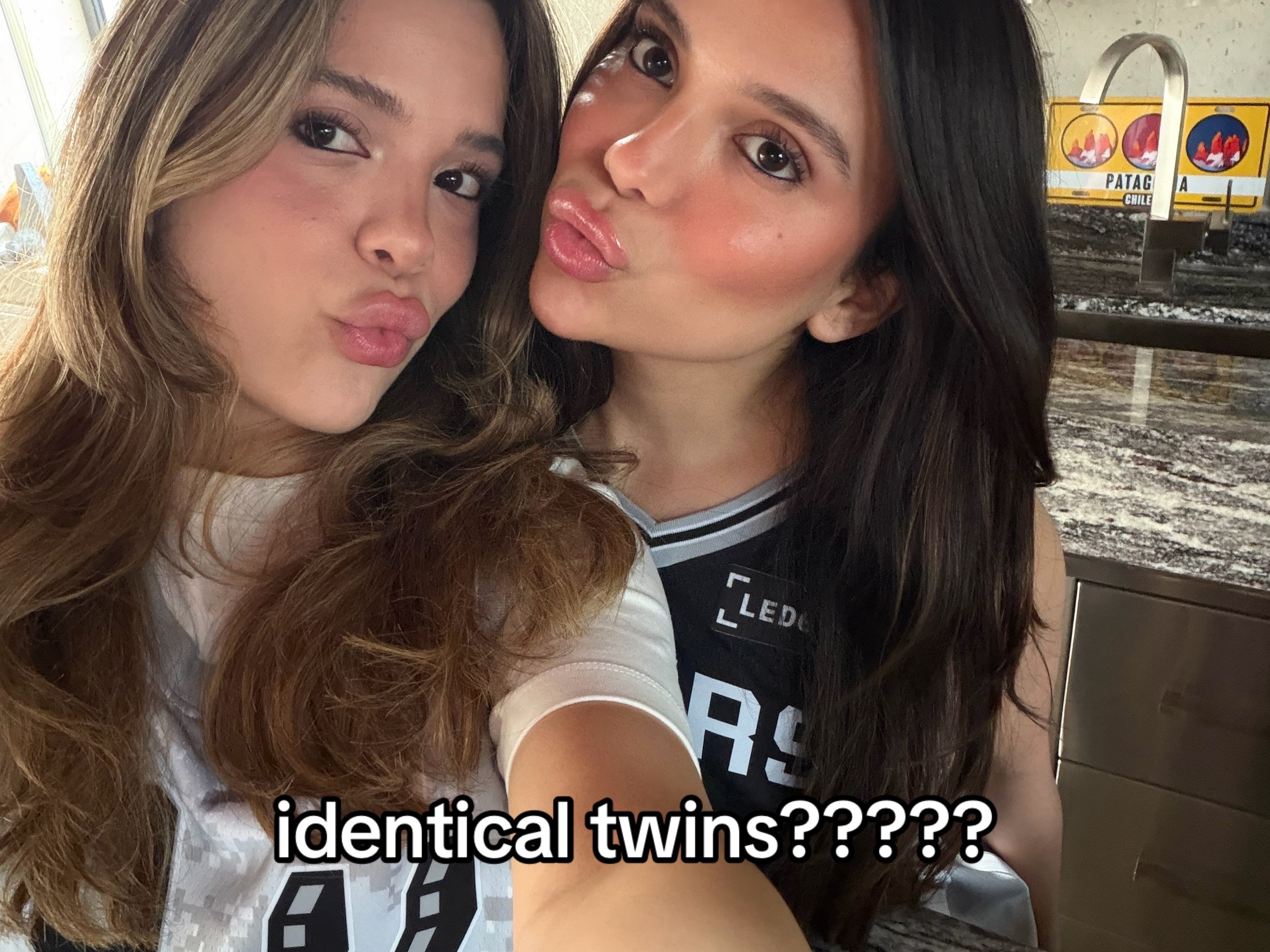 @juliaandreaduran