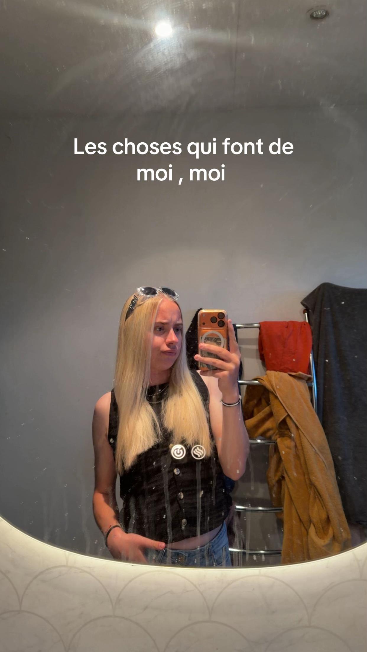 @ambreb1128