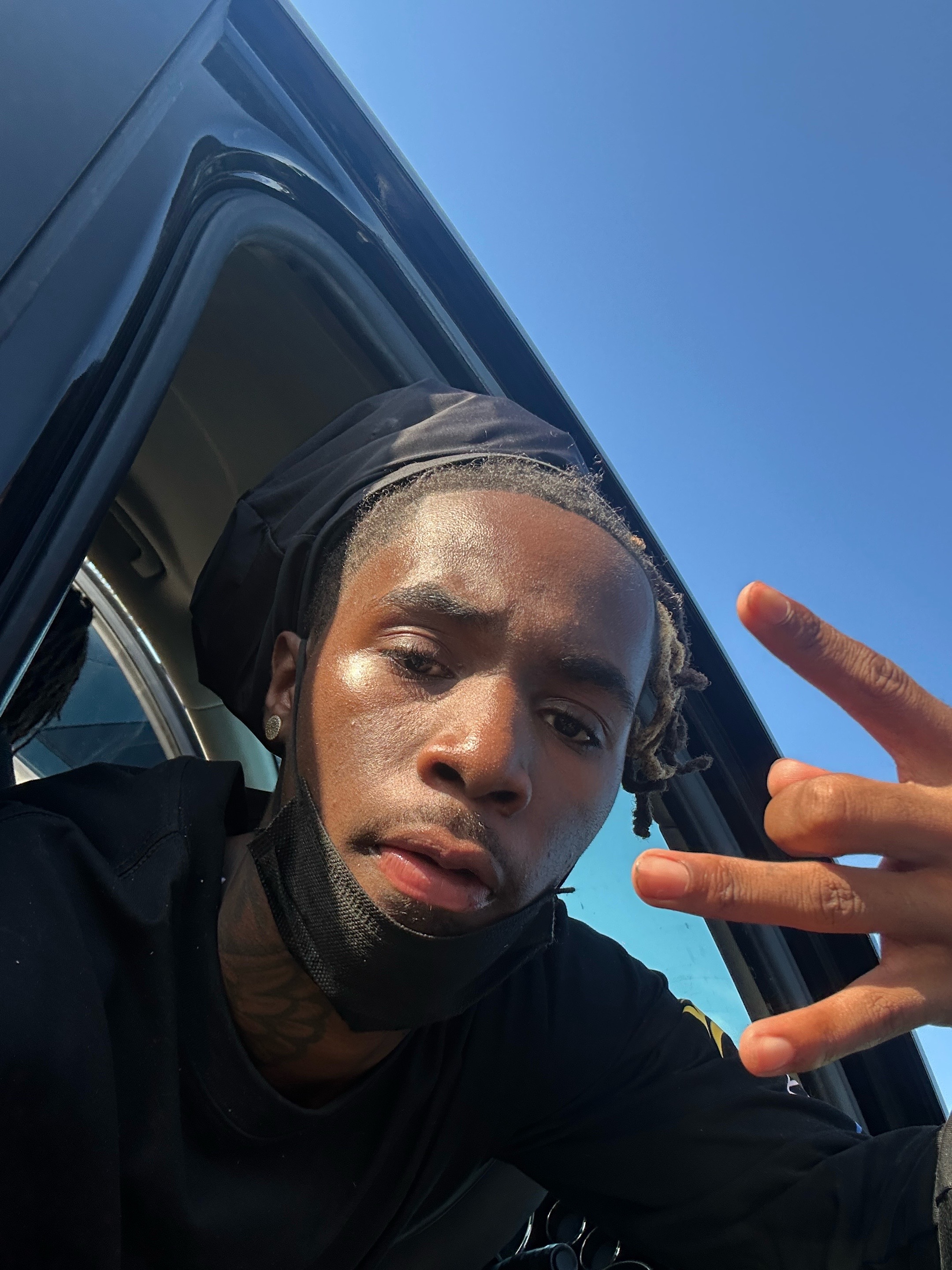 @zy