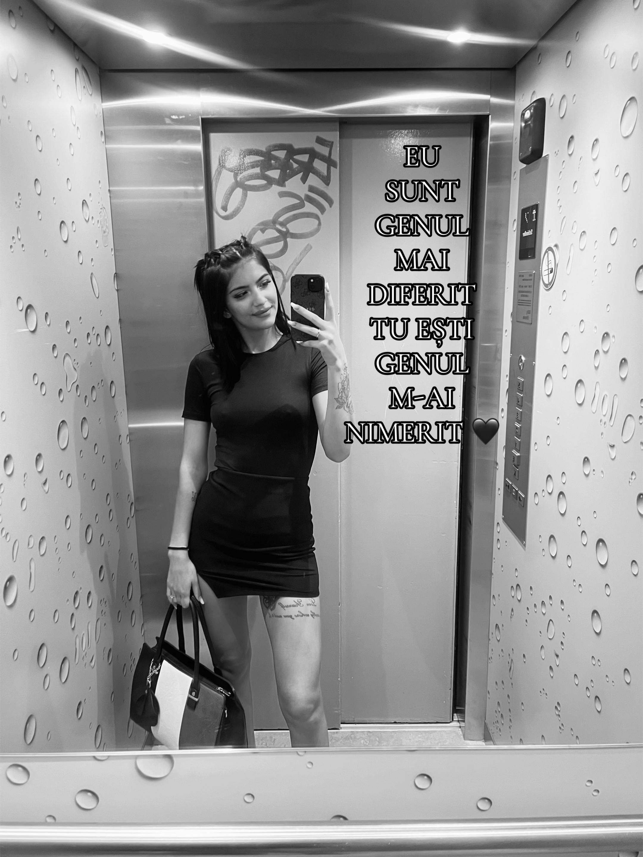 @Elenuș🧸
