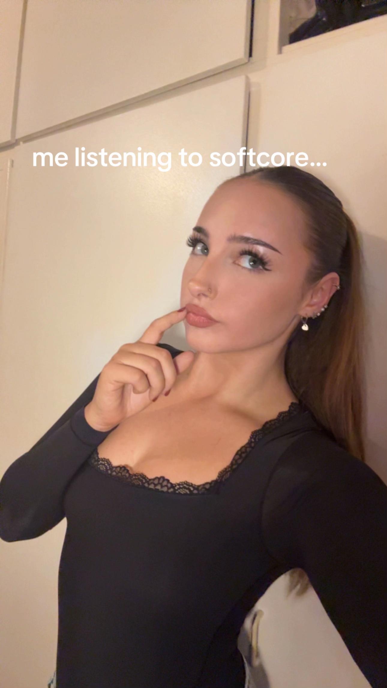 @𝐞𝐦 ♡