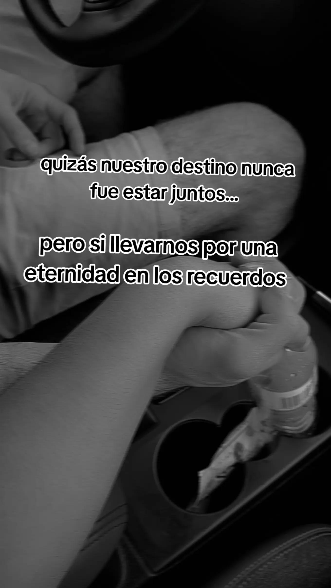 @Lau 🖤🌙