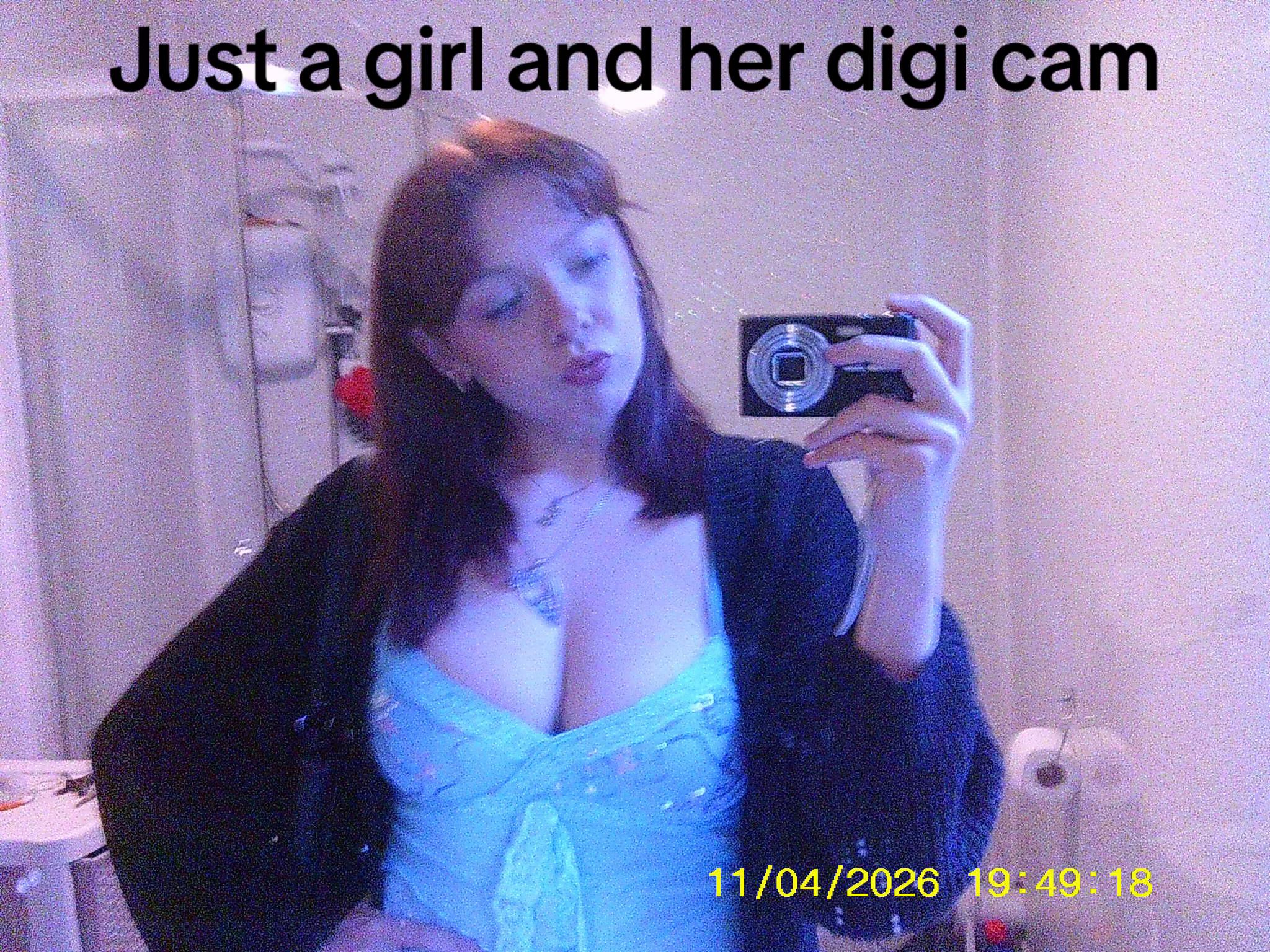 @Ez <3