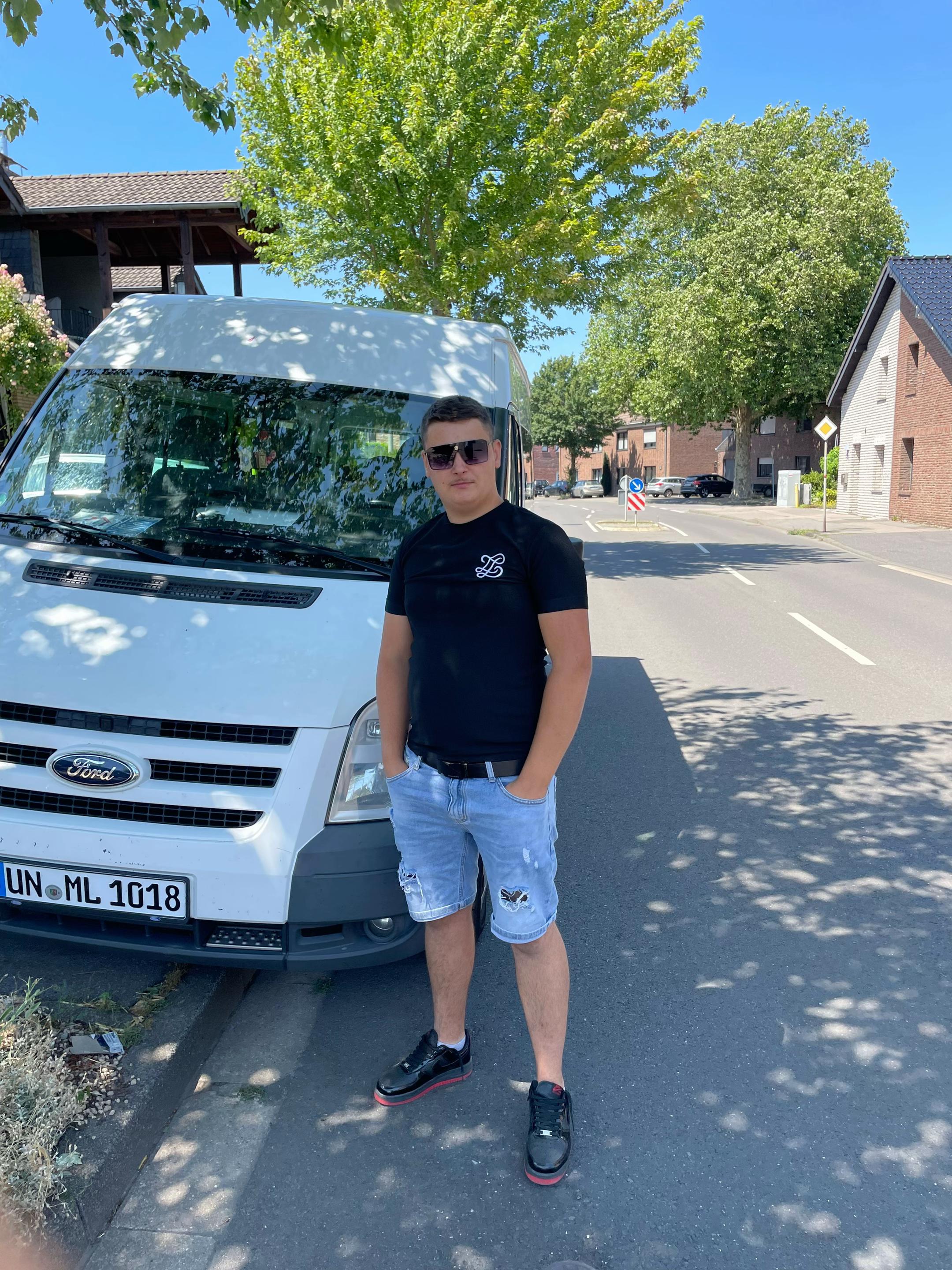 @Gabriel💣🇷🇴