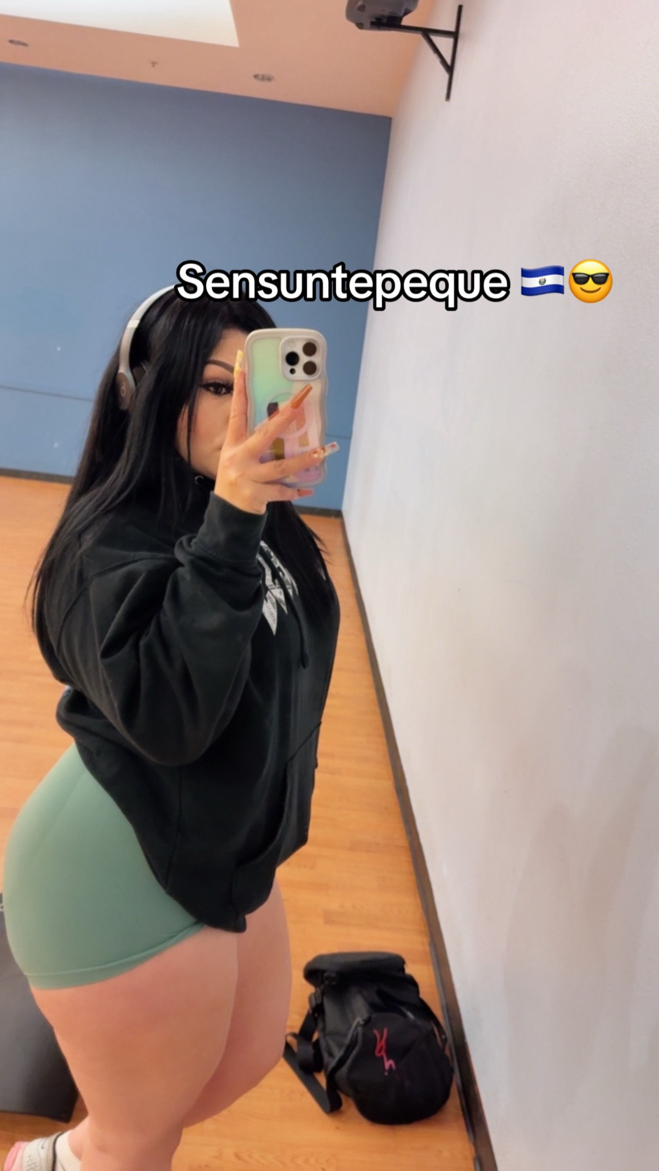@ℒ𝓎ℒ𝓎✨💛🐝