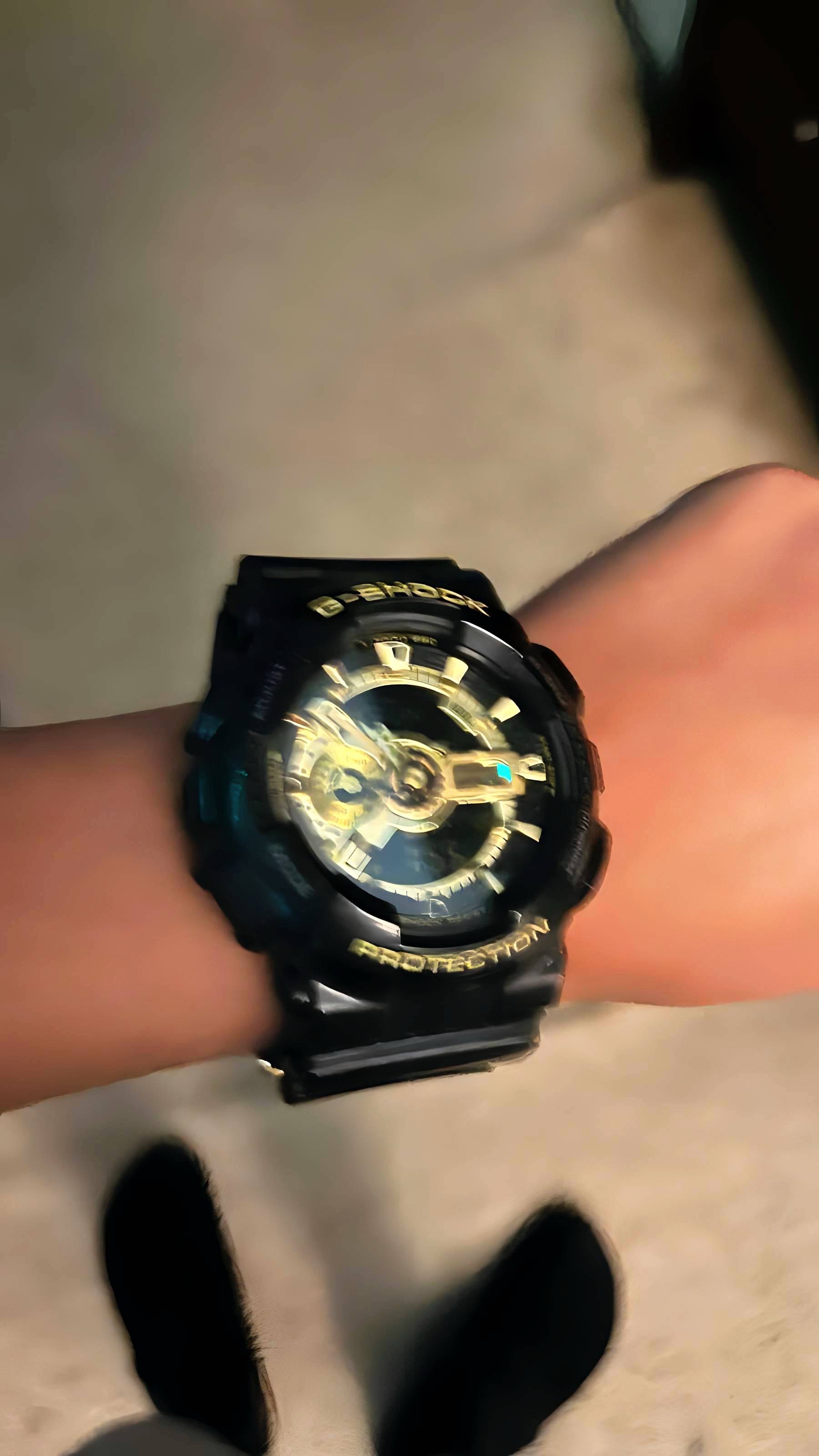 @𖣂