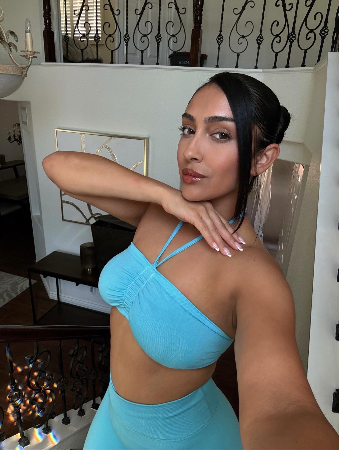 @Julieana ๐