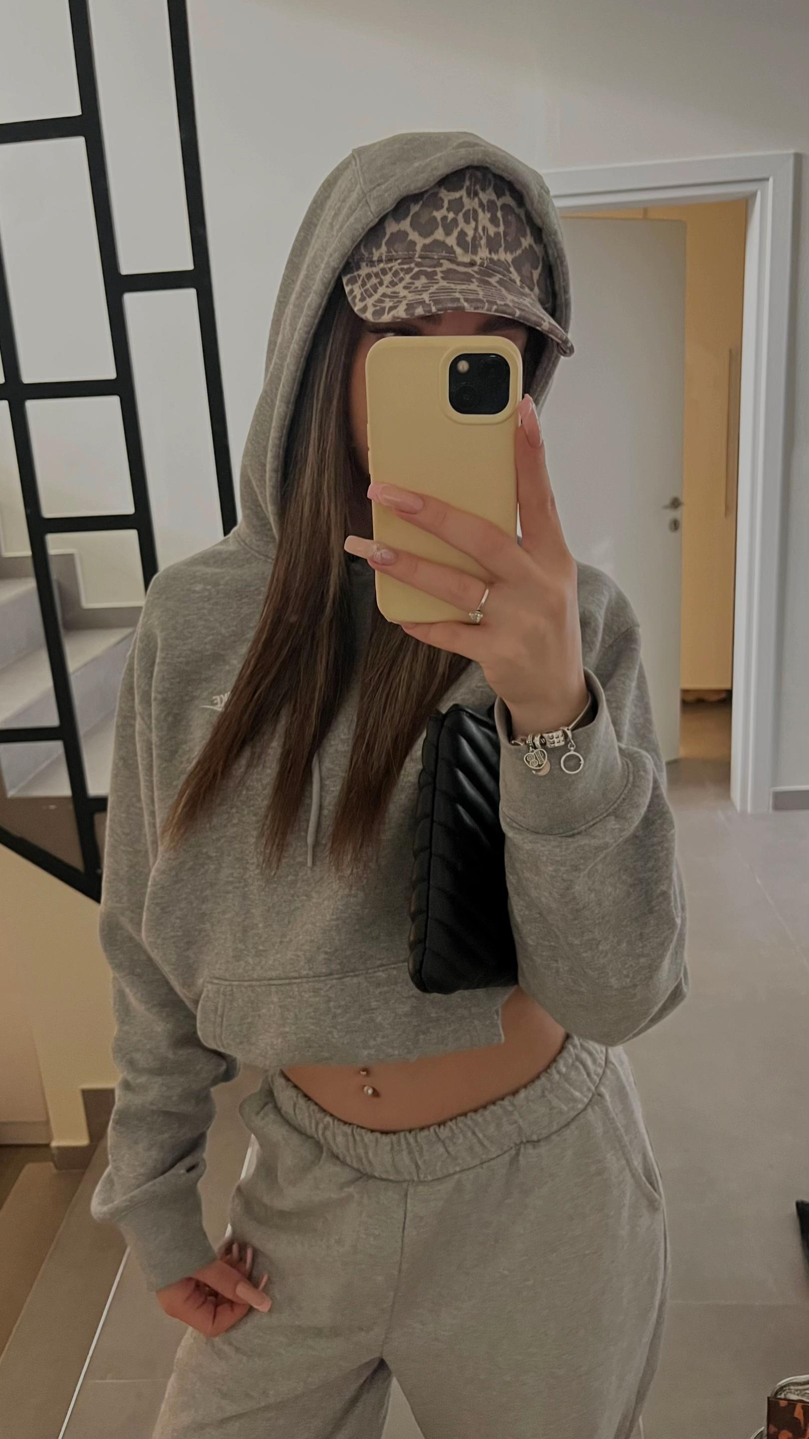 @𝐄 🎀