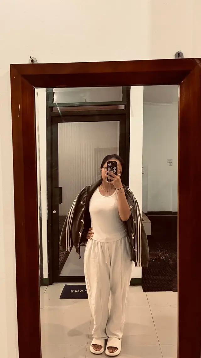 @!