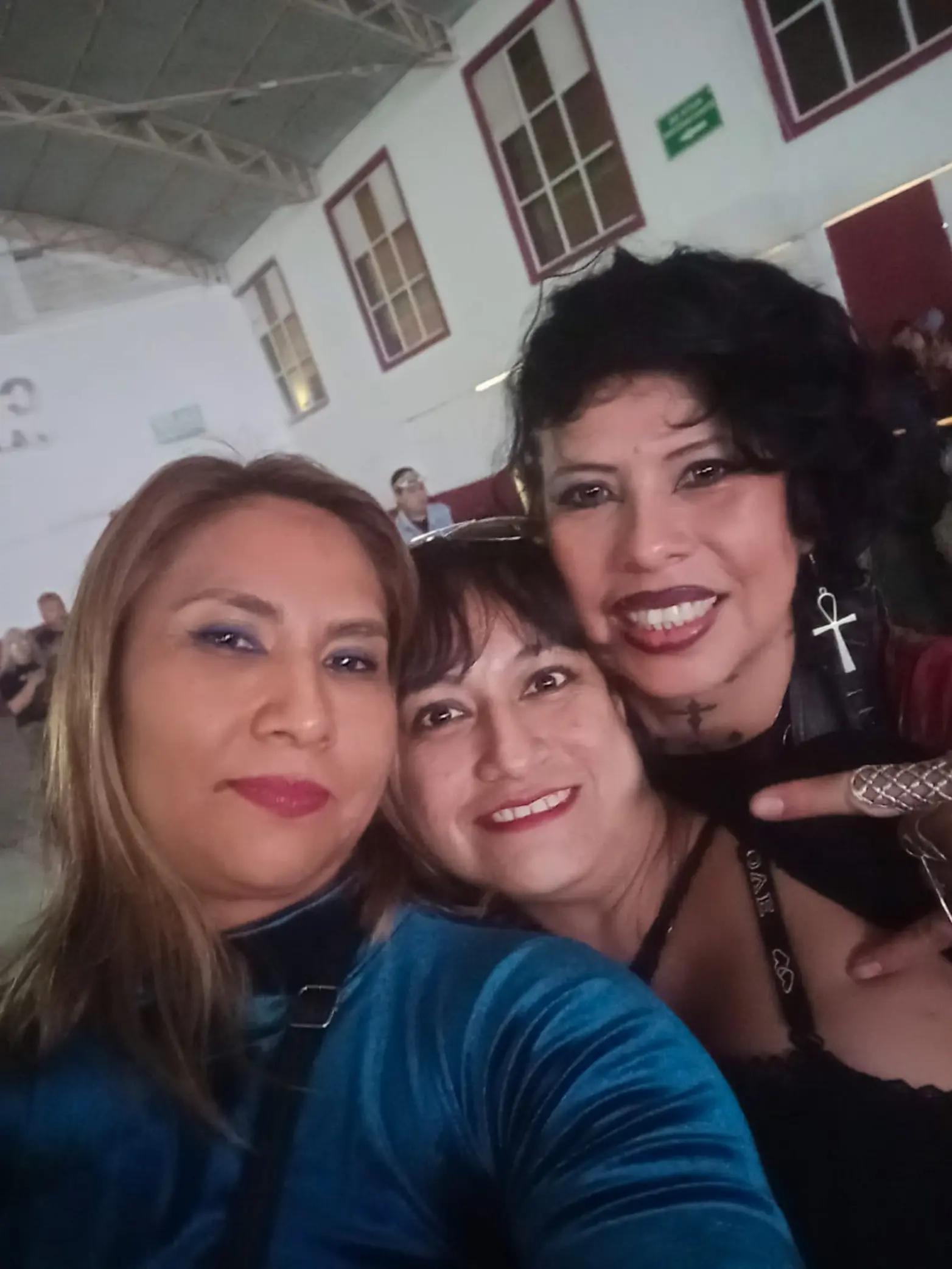 @xol con X