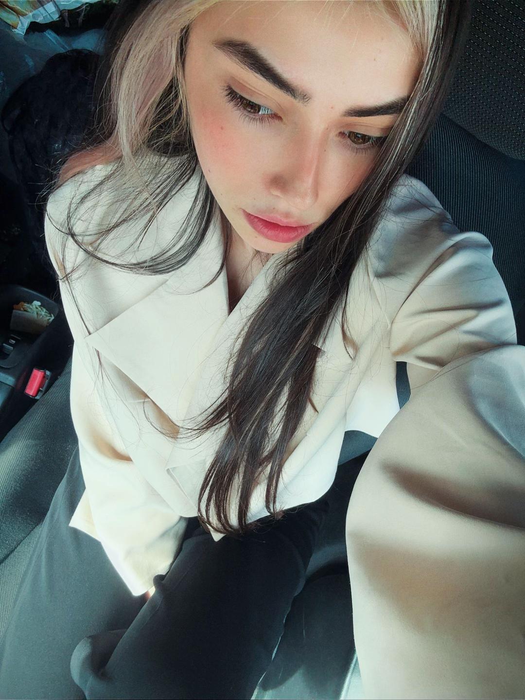 @Niayesh Khanian