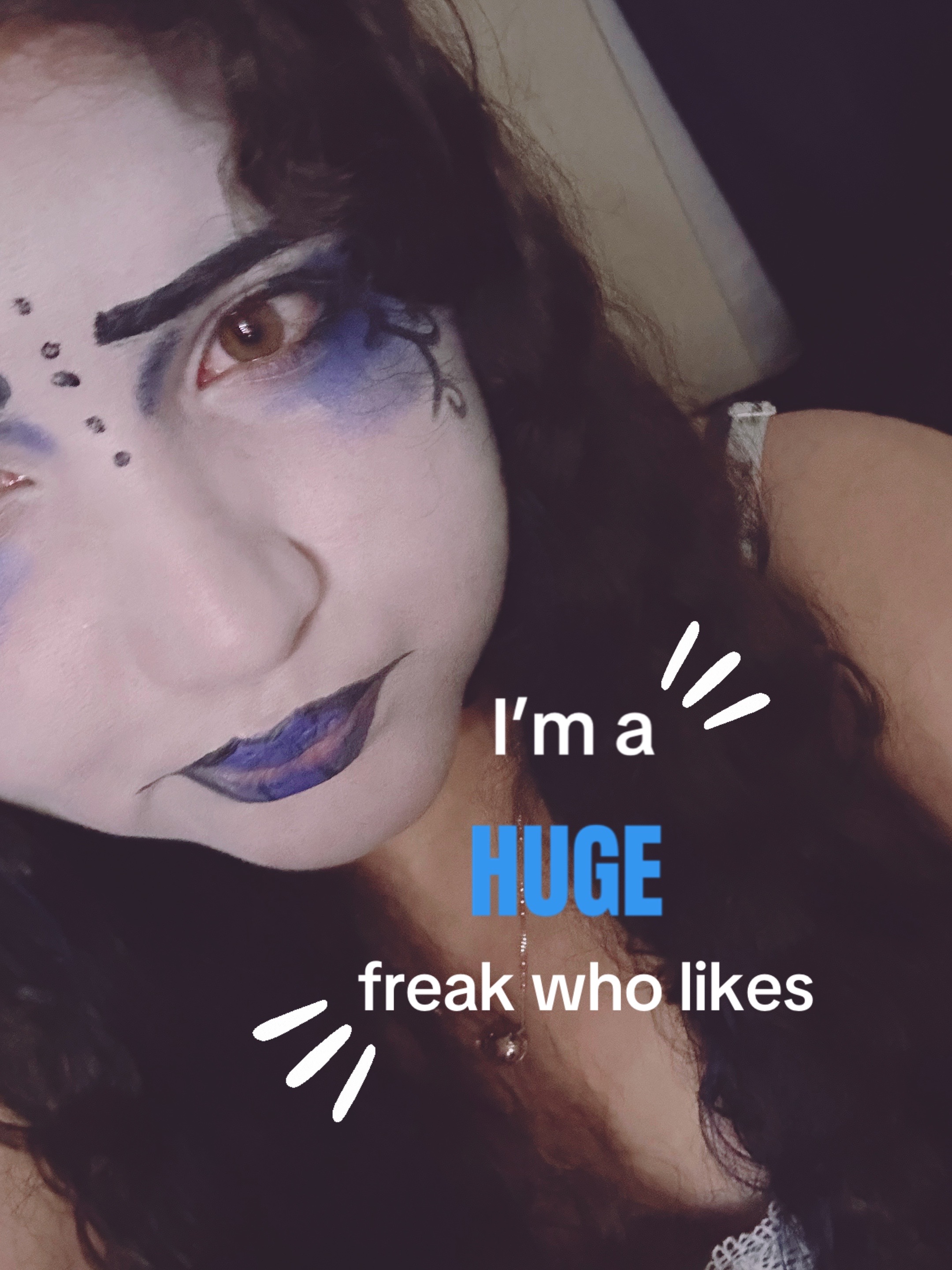 @˚∘꒰ঌ 𝓔𝓜 ໒꒱•˚
