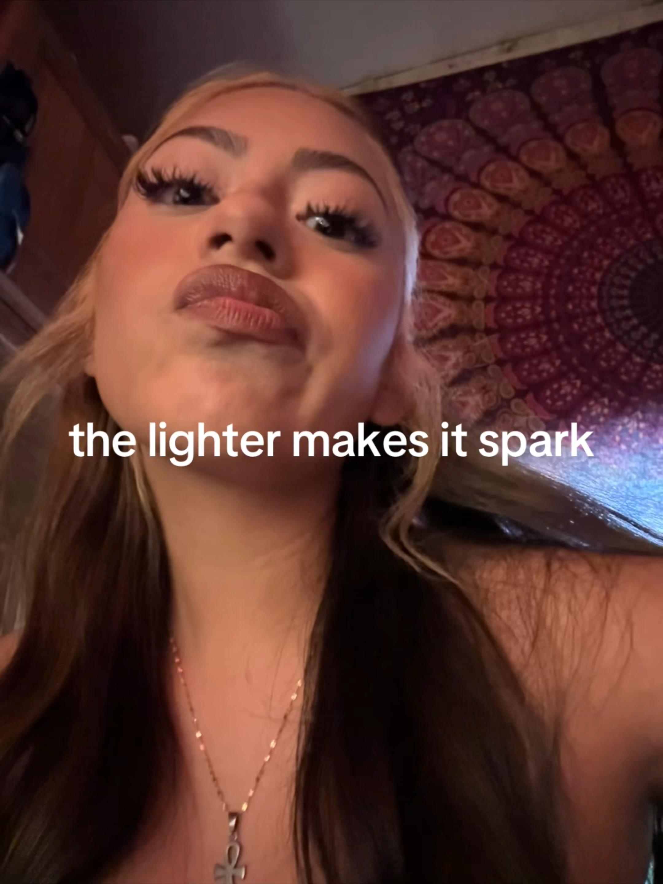 @rozzychiill