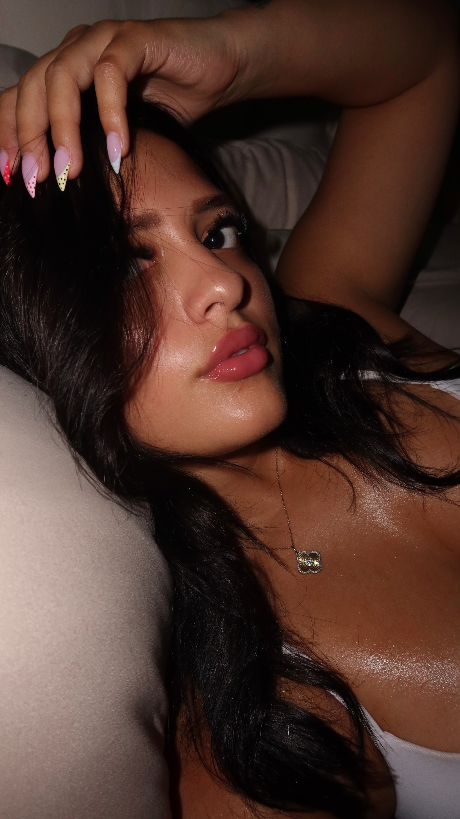 @moreofarii
