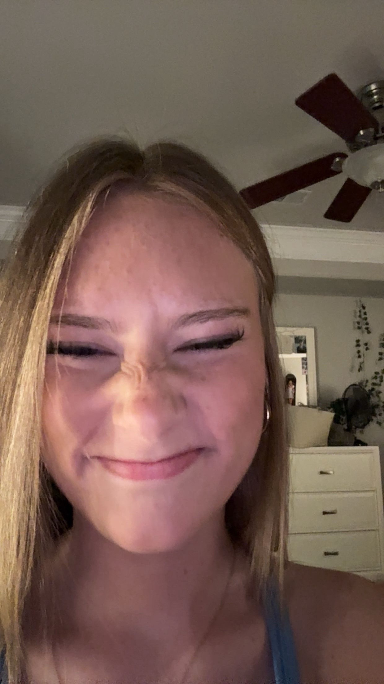 @chloe