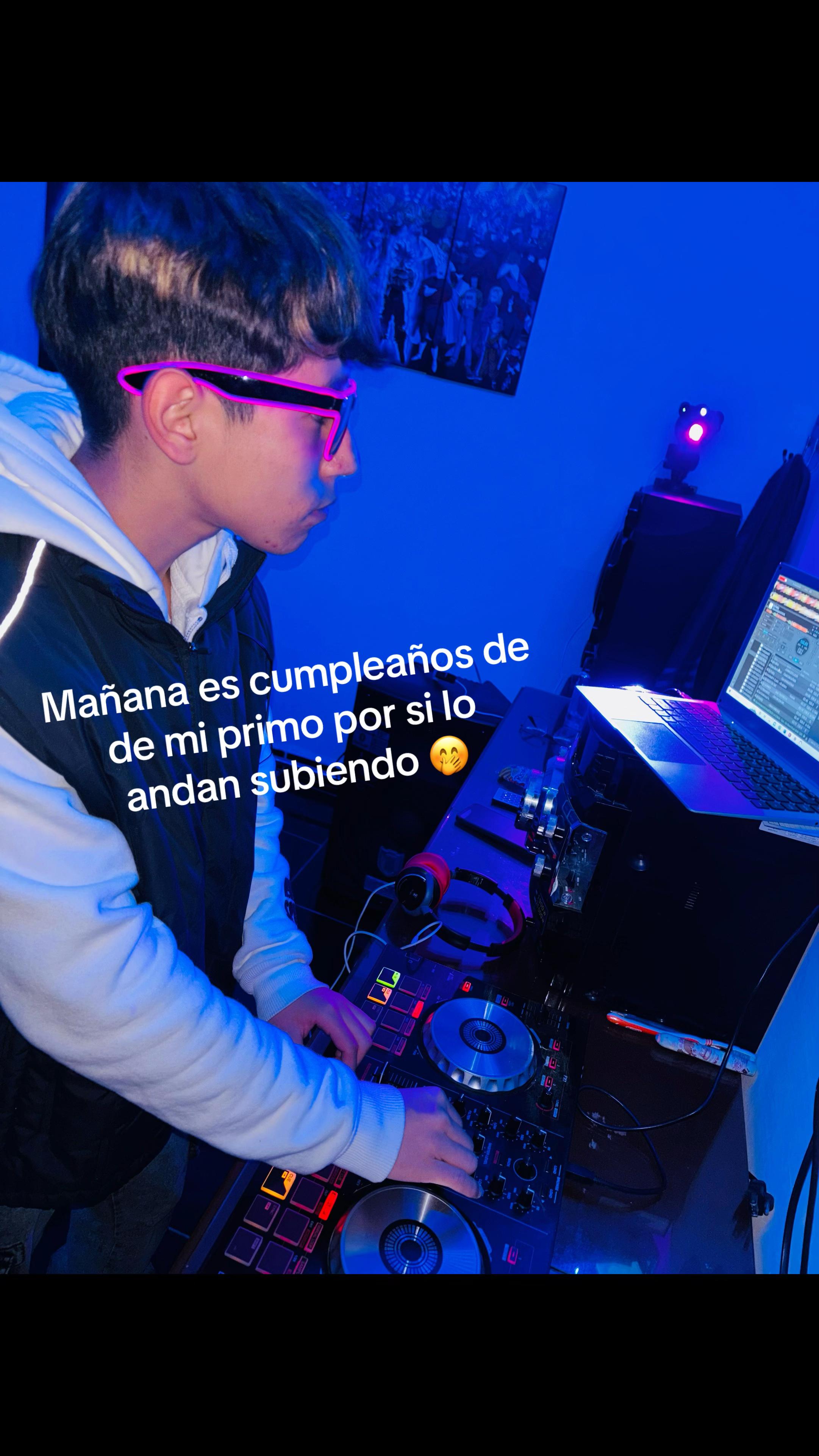@hermanos_cruz0
