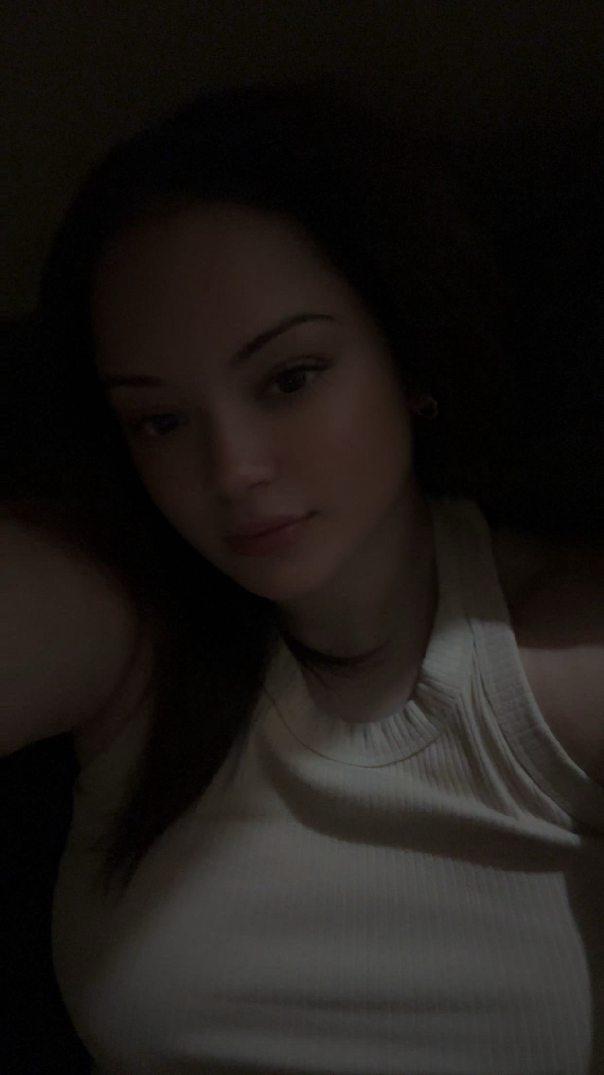 @anissa224123