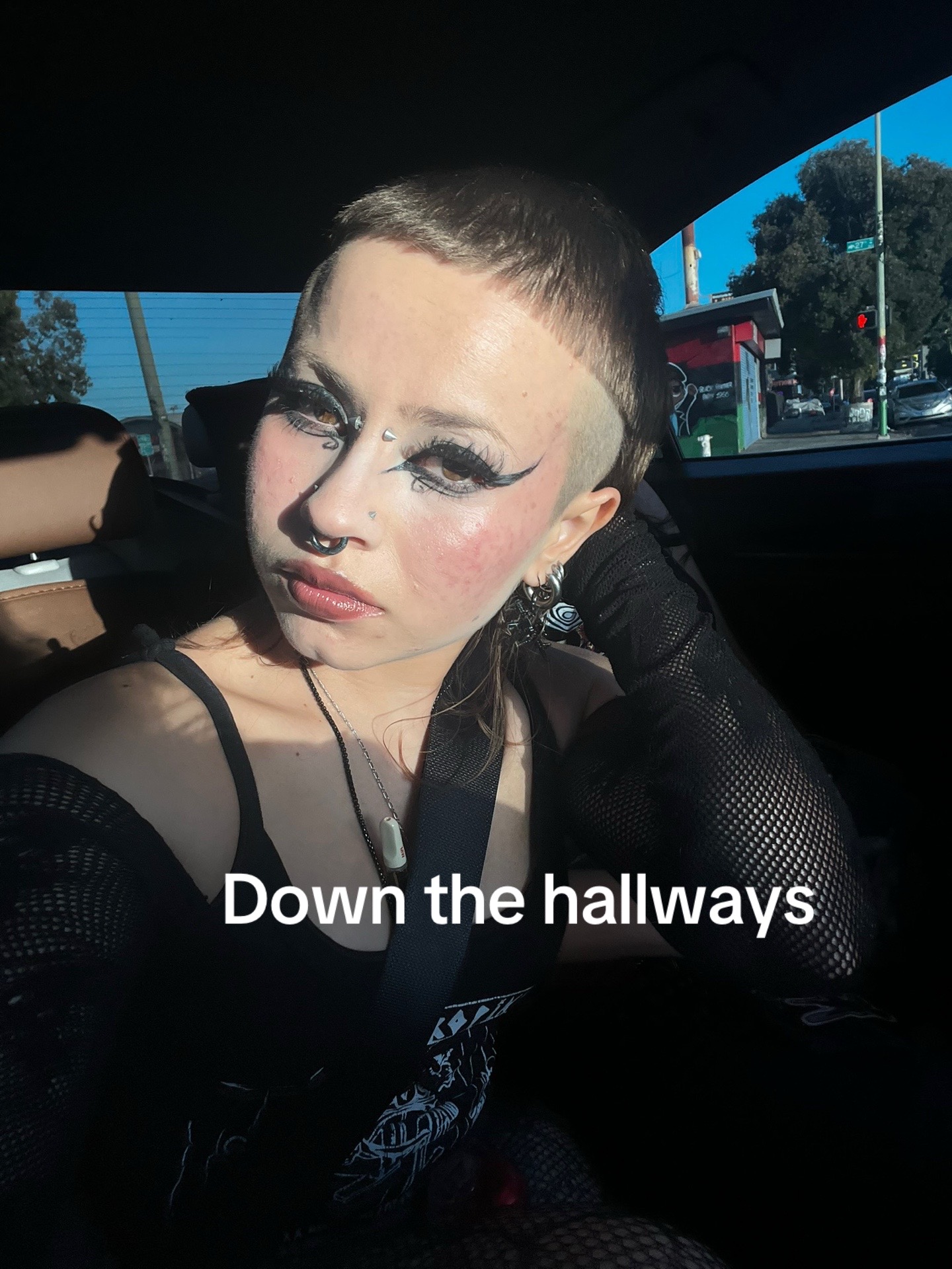 @un4.d0s.tr3s