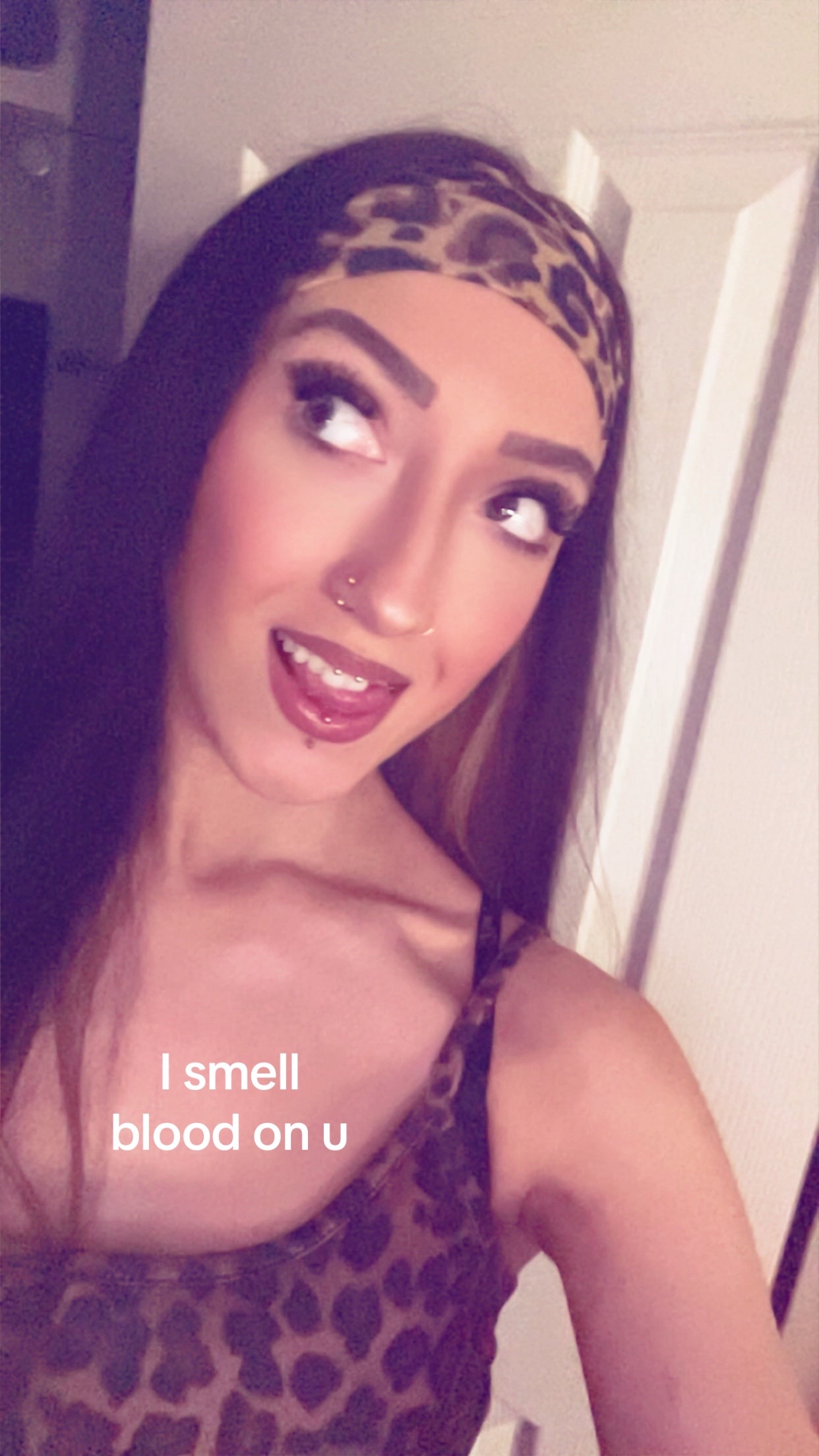 @️