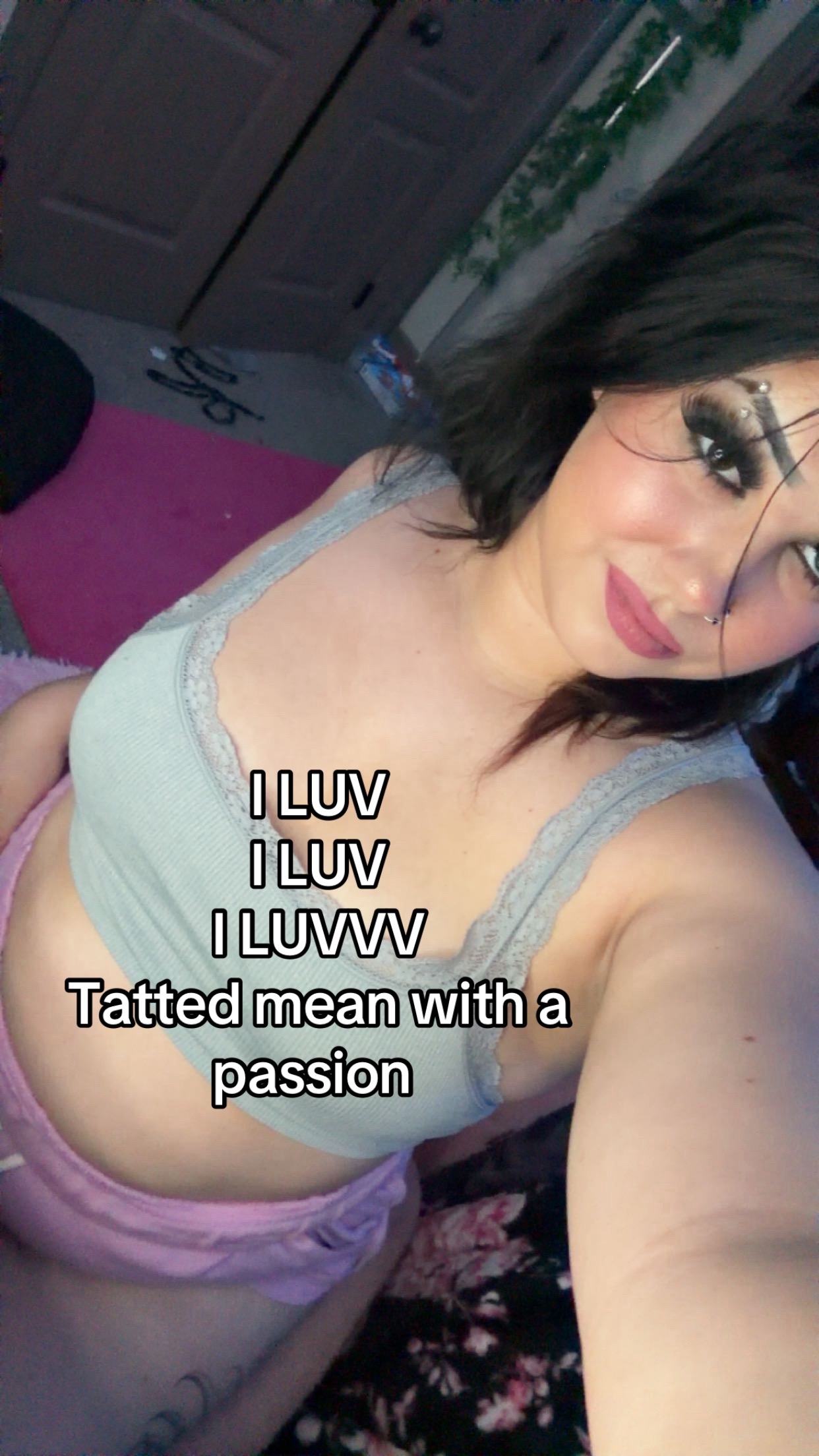 @favdarkheadedbitch