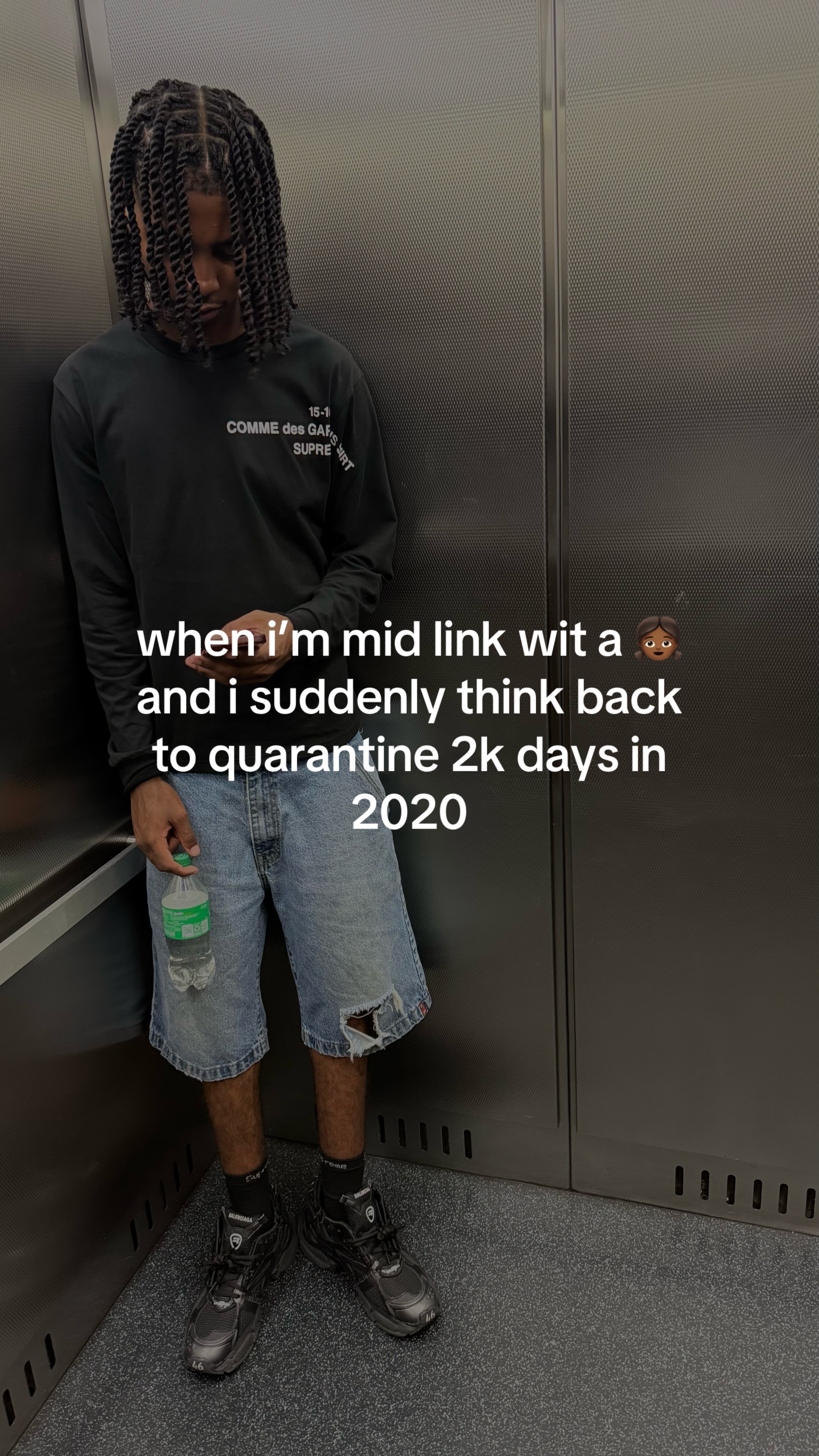 @🖐🏾